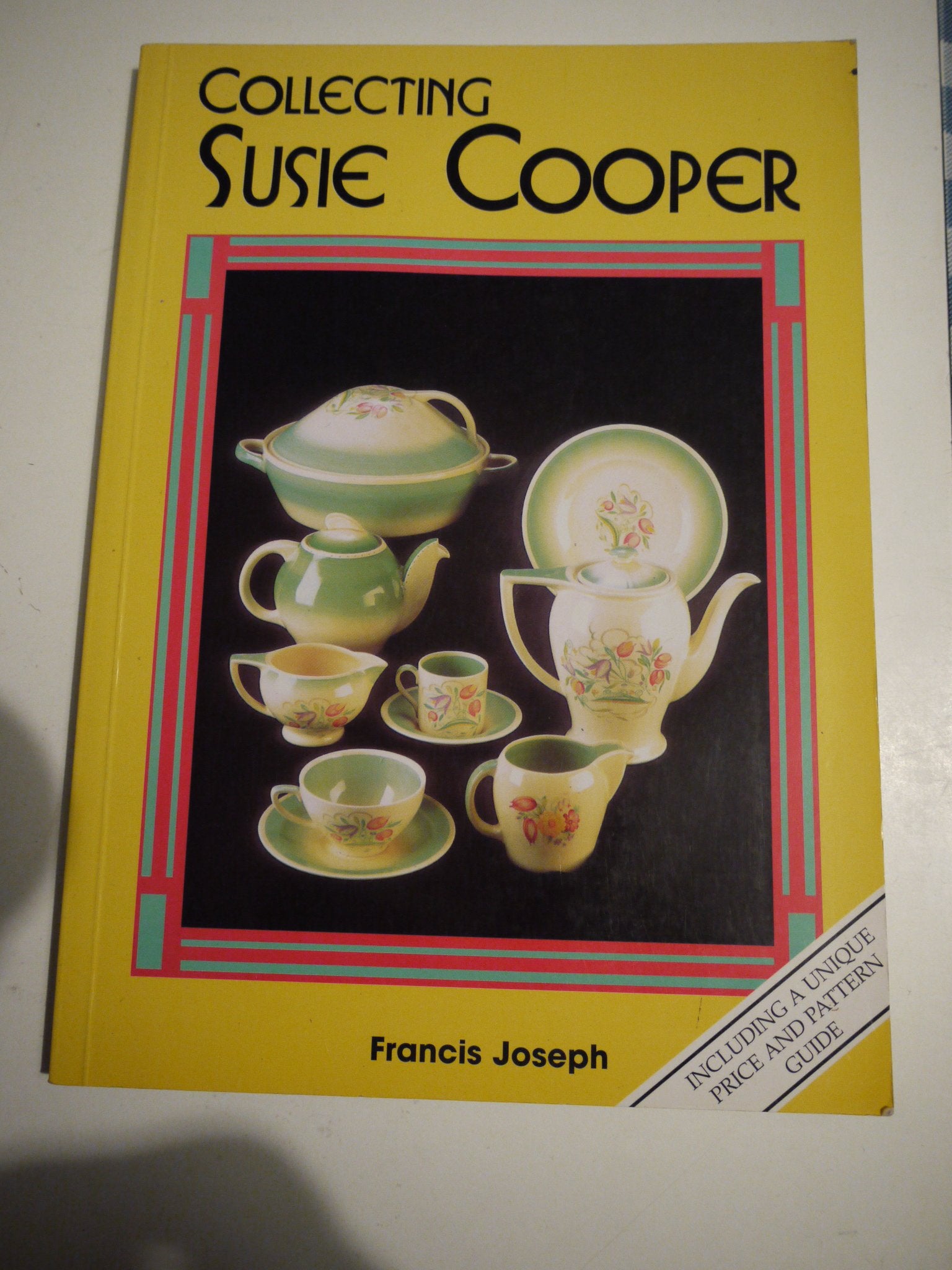Collecting Susie Cooper