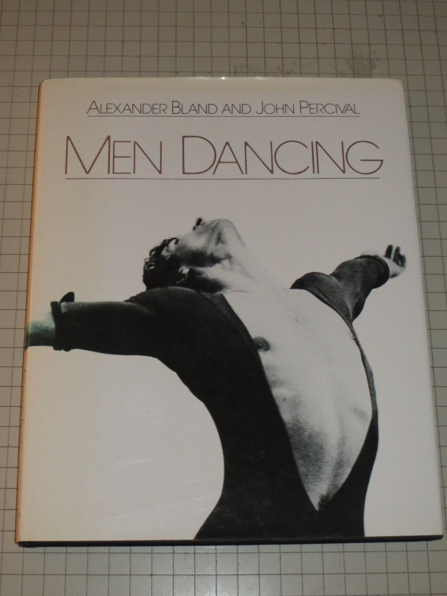 Men Dancing: Performers and Performances