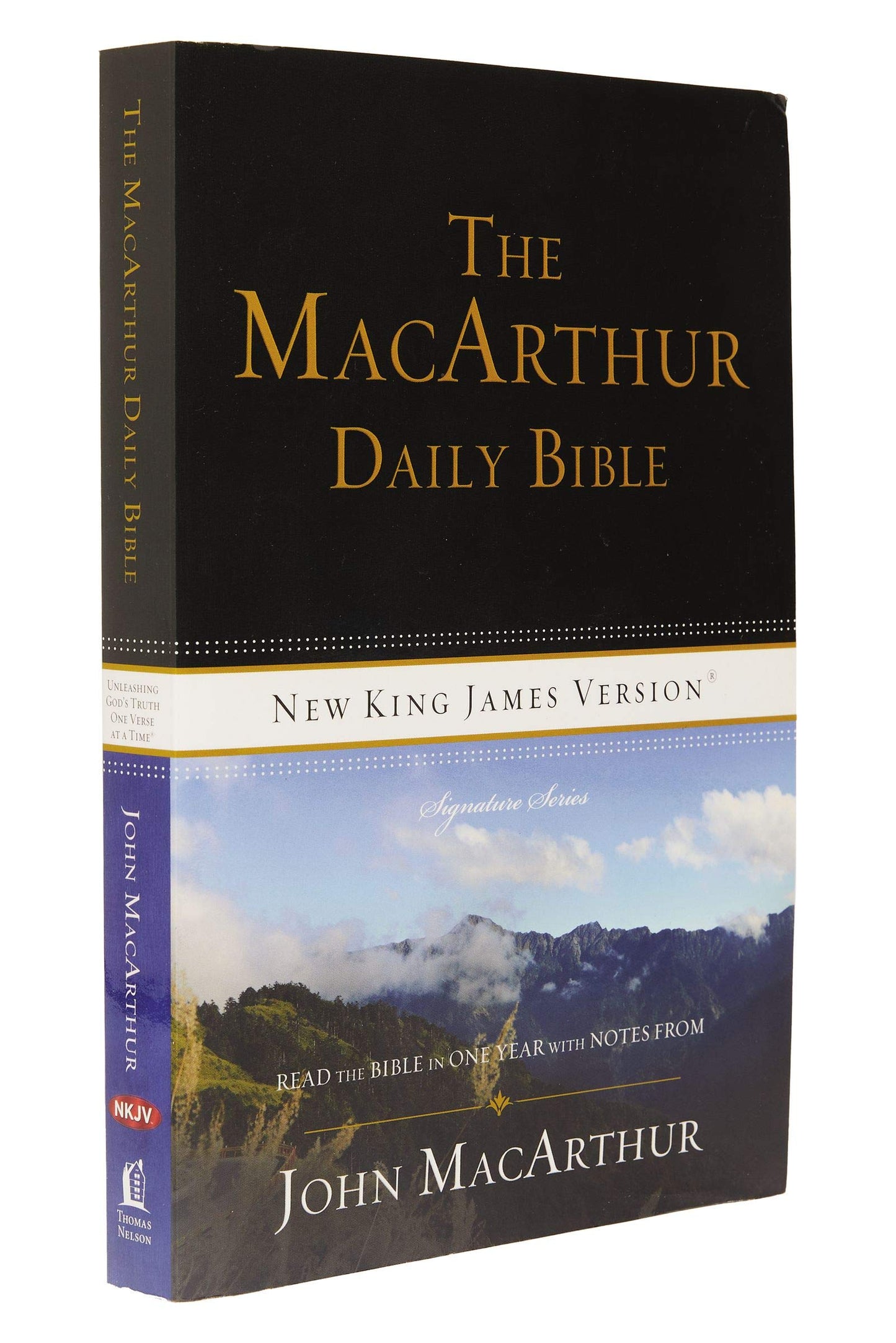NKJV, The MacArthur Daily Bible, Paperback: Read Through the