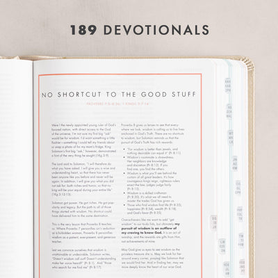 CSB She Reads Truth Bible, Champagne Gold LeatherTouch, Indexed, Black Letter, Full-Color Design, Wide Margins, Journaling Space, Devotionals, Reading Plan, Single-Column, Easy-to-Read Serif Type