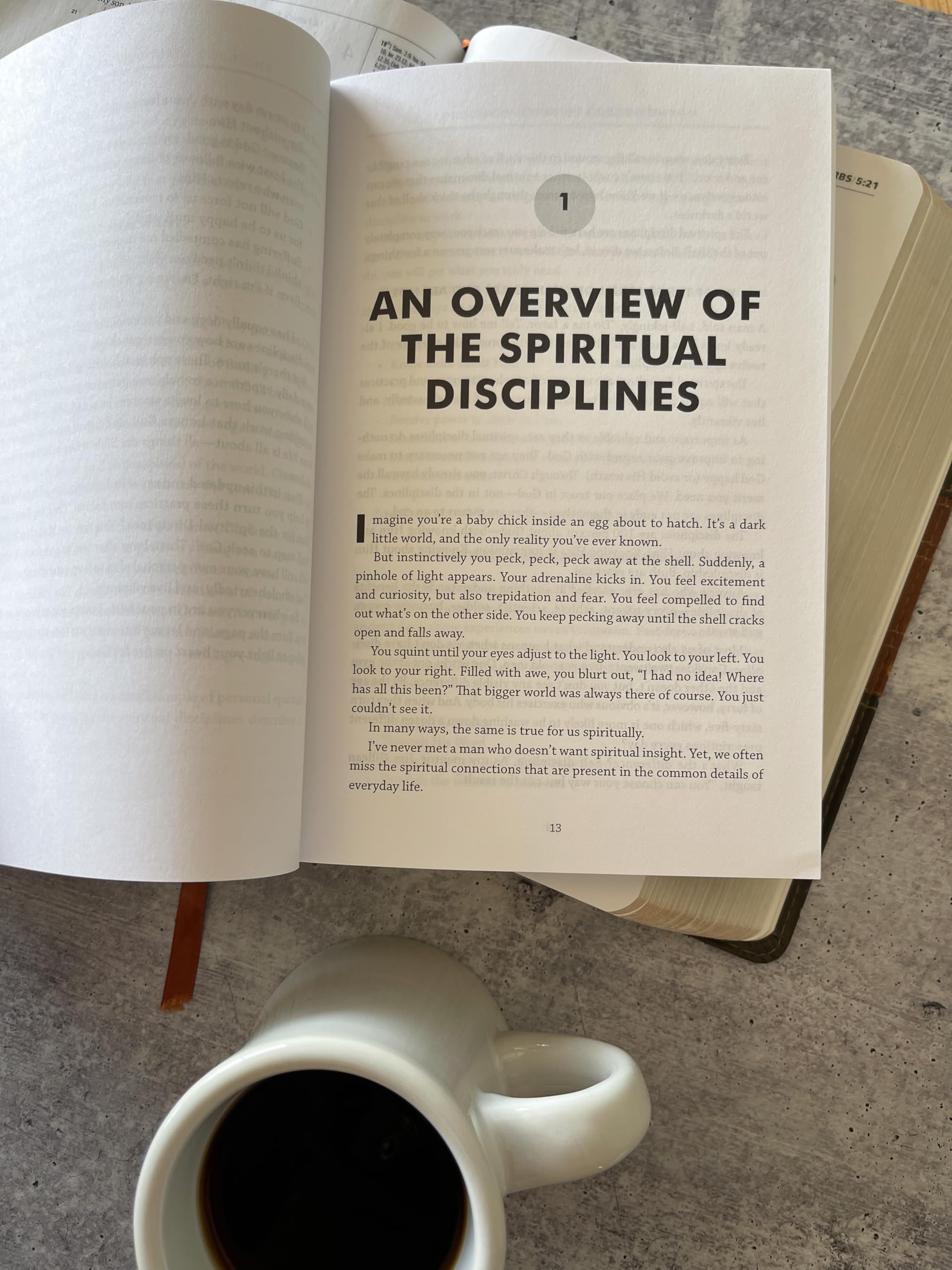 A Man's Guide to the Spiritual Disciplines: 12 Habits to Strengthen Your Walk with Christ