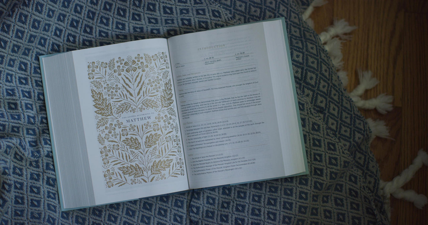ESV Women's Study Bible (Hardcover): Holy Bible, English Standard Version