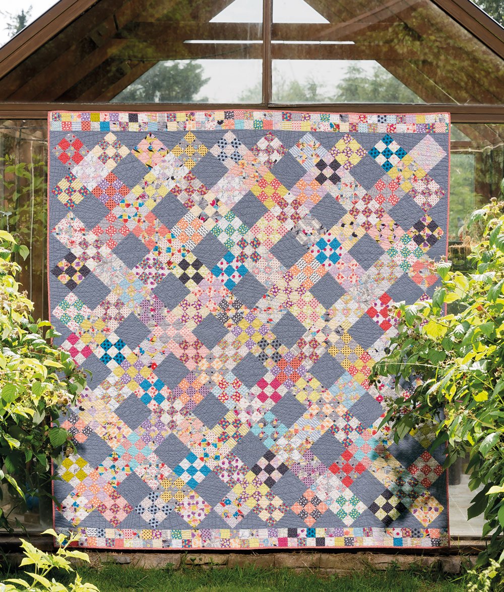 Miss Rosie's Farmhouse Favorites: 12 Captivating Scrappy Quilts