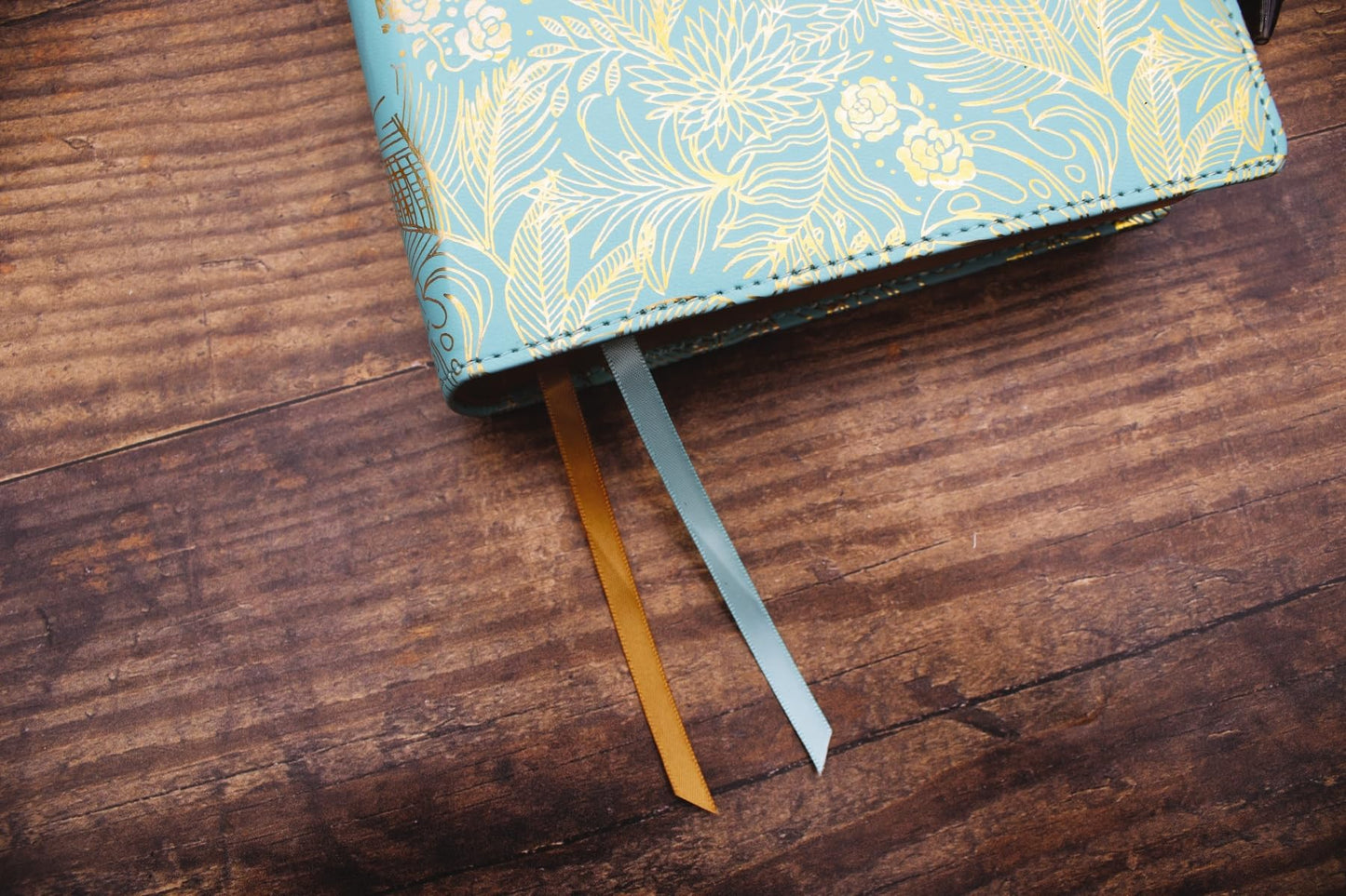 NIV, Journal the Word Bible for Women (Perfect for Note-Taking)