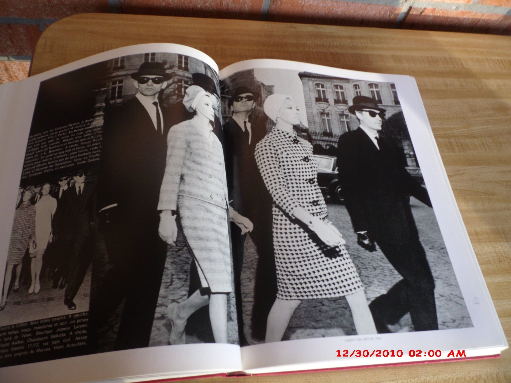 Hemut Newton: Pages from the Glossies