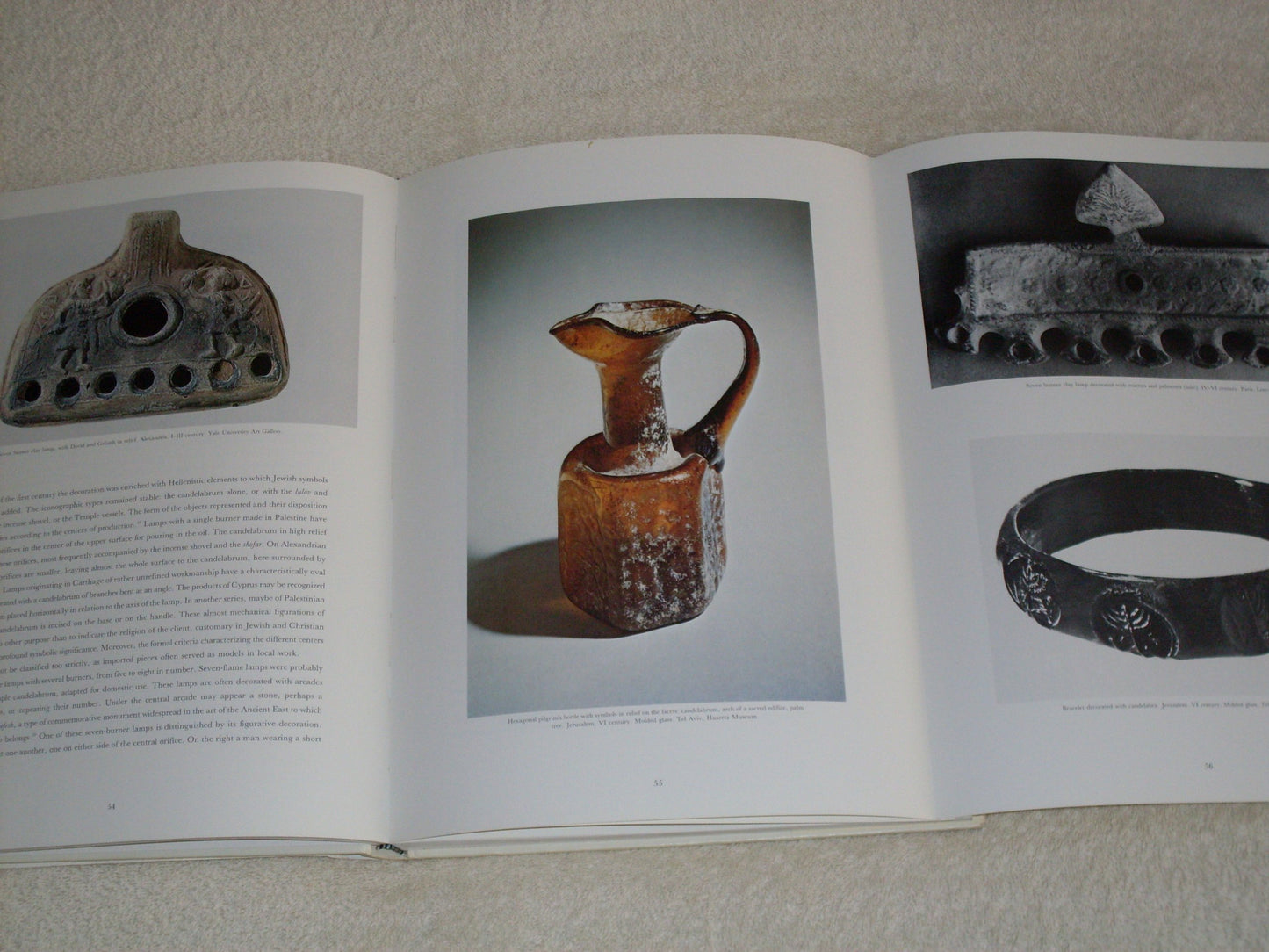 Ancient Jewish Art: East and West (English and French Editio