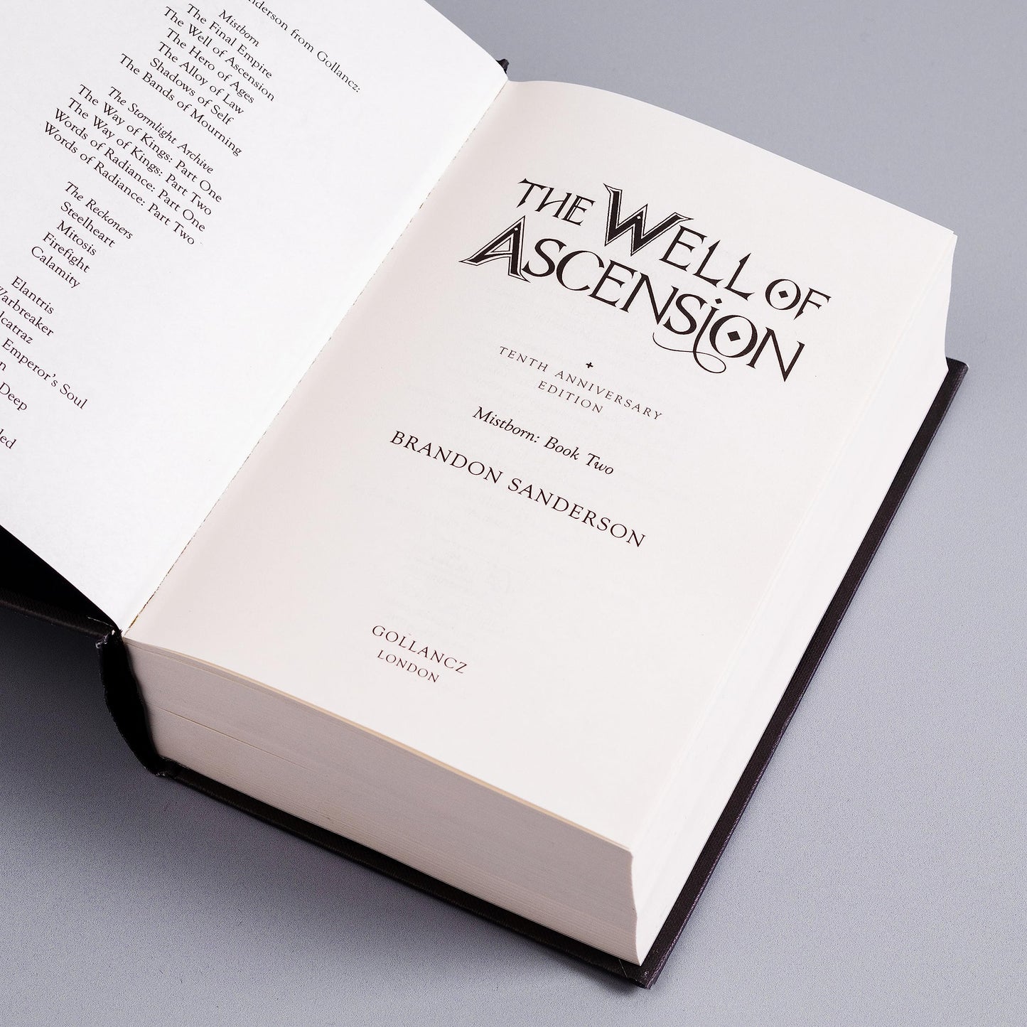 The Well of Ascension: Mistborn Book Two
