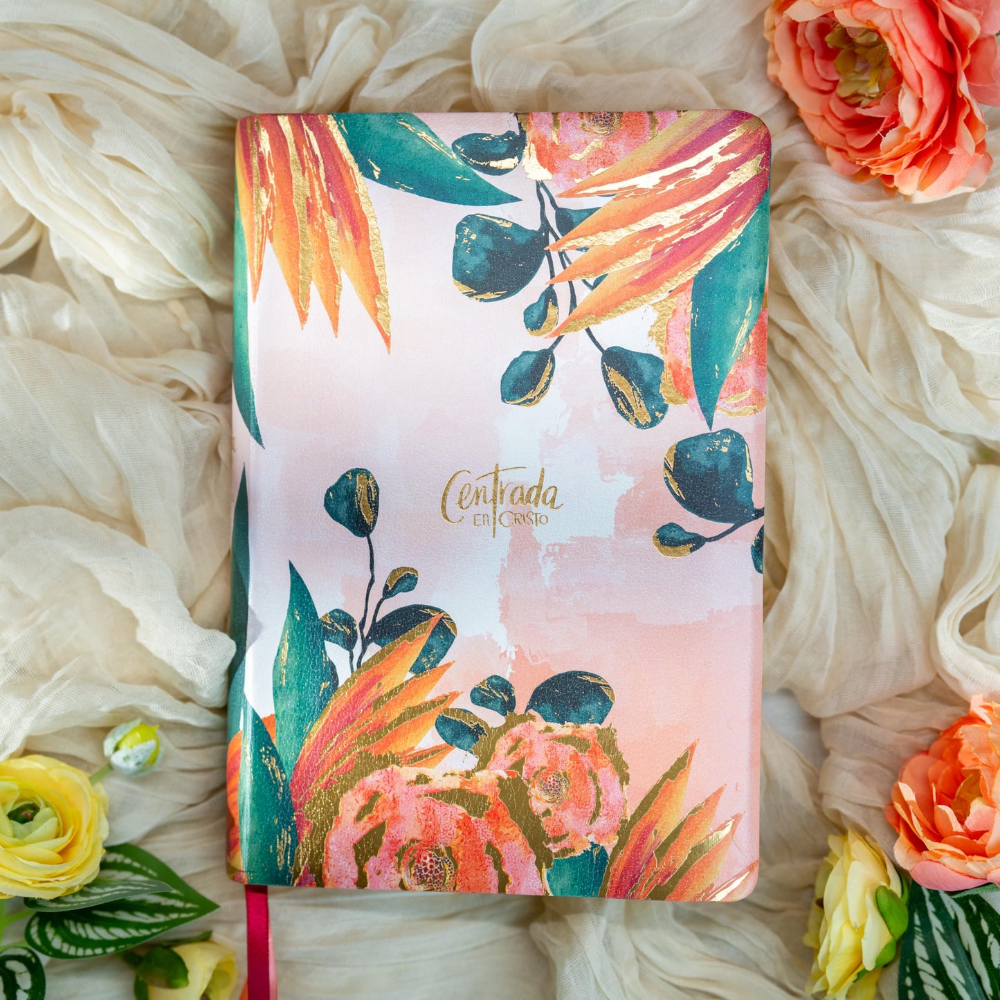 Biblia Reina Valera 1960 Devocional Centrada en Cristo floral, smil piel  RVR1960 Centered in Christ Devotional Bible Floral, LeatherTouch (Spanish Edition)