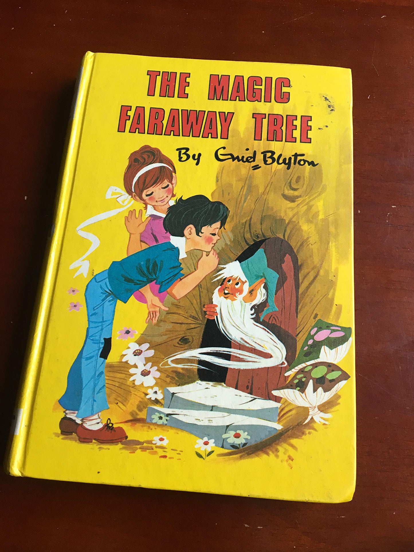 The Magic Faraway Tree by Blyton, Enid