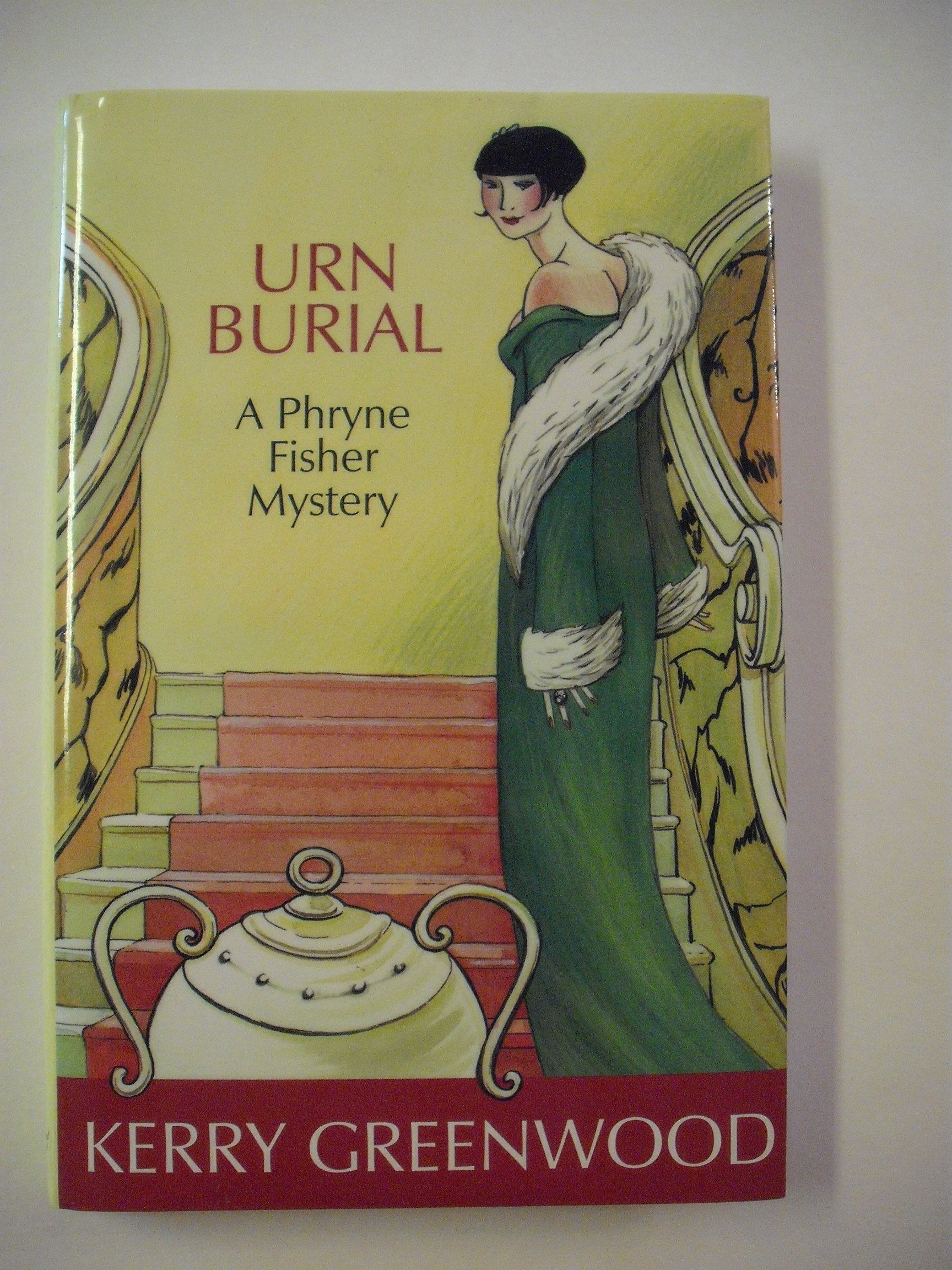 Urn Burial (Phryne Fisher Mysteries)