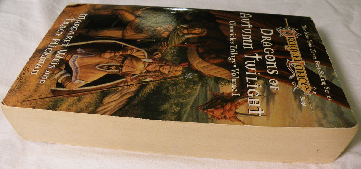 Dragons of Autumn Twilight (DragonLance Chronicles, Vol. 1)