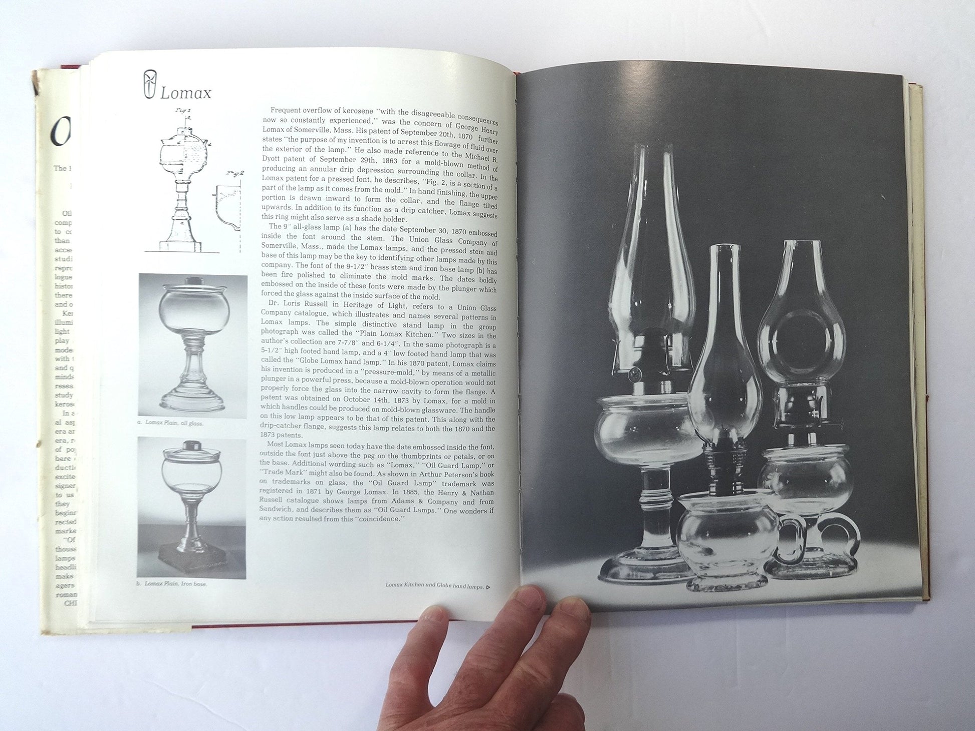 Art Glass Sampler: A Pictorial Guide to 57 Diversified Kinds of Collectible Glass