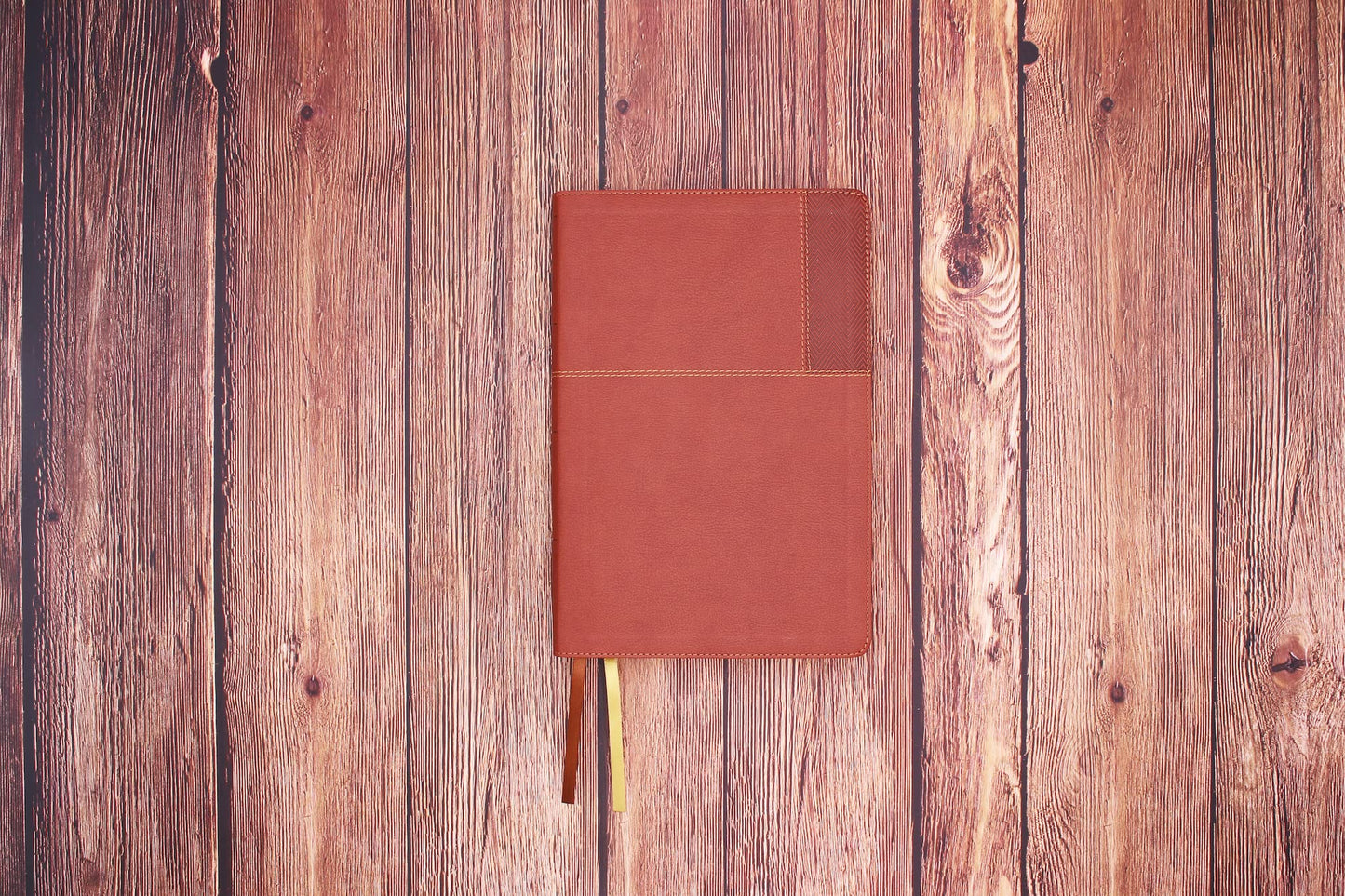 NIV, Thinline Reference Bible (Deep Study at a Portable Size), Large Print, Leathersoft, Brown, Red Letter, Comfort Print