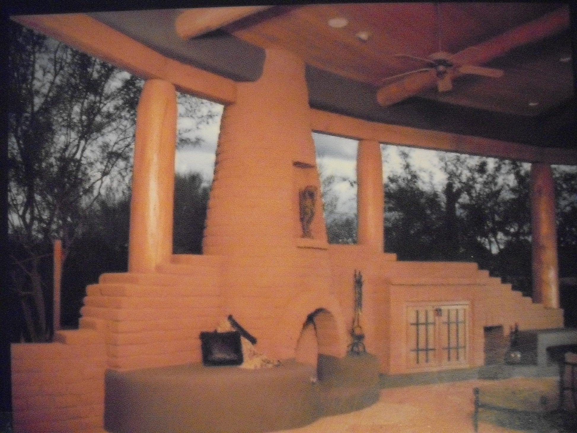 Beehives, Barbecues, Fireplaces, and More: How to Build an Inviting Outdoor Entertainment Area : 15 Spectacular Plans, Complete Material Lists, Basic Instructions