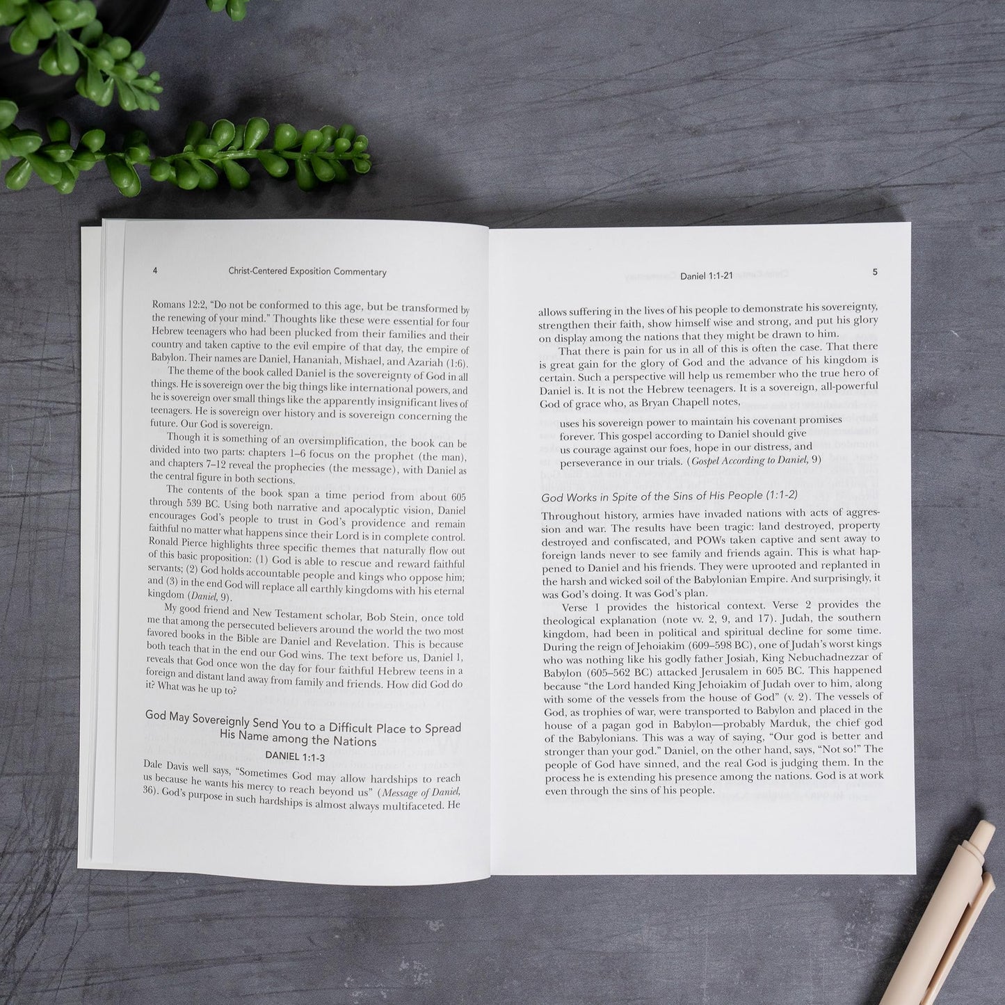 Exalting Jesus in Daniel (Christ-Centered Exposition Commentary)