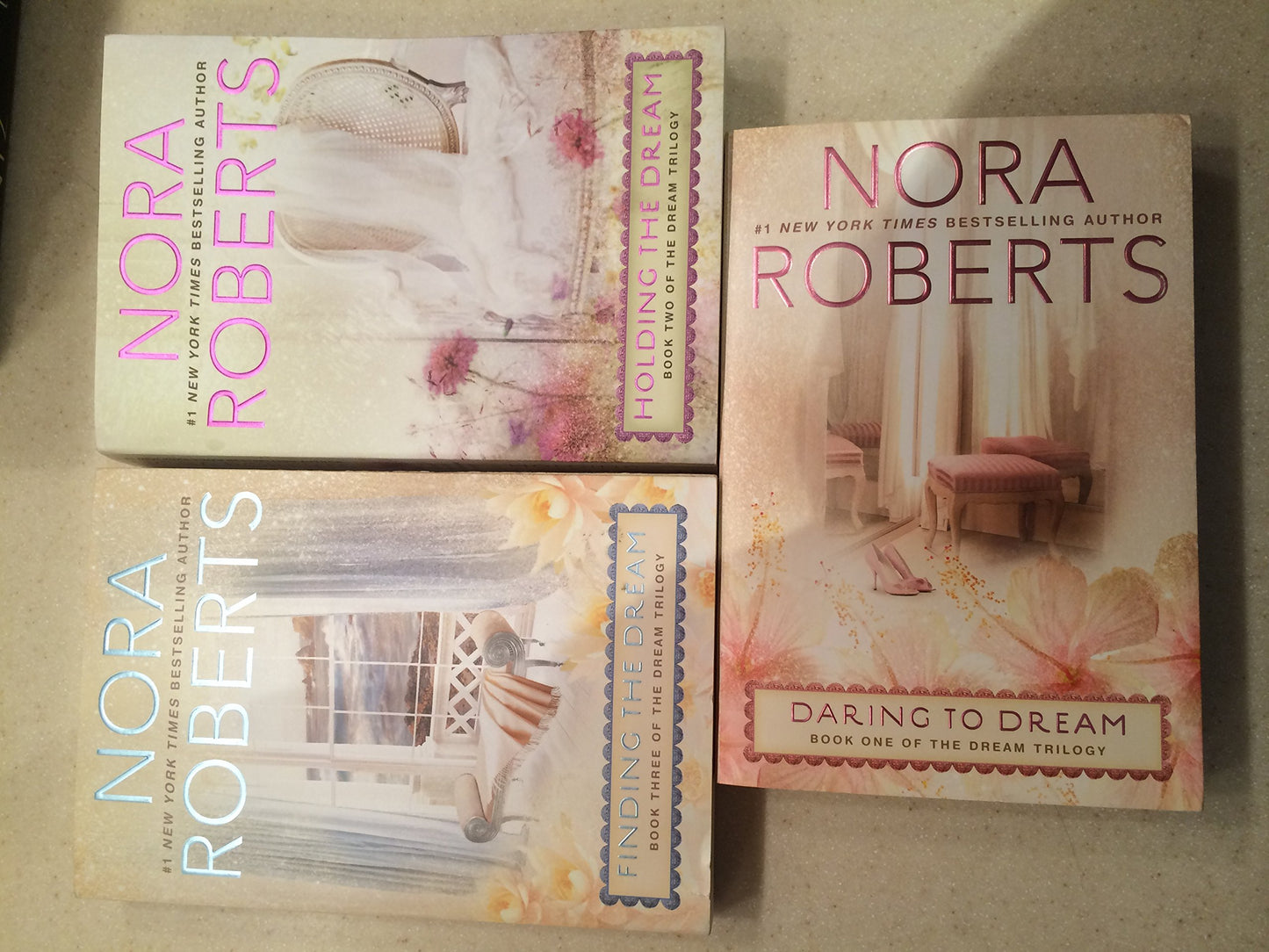 Dream Box Set (Dream Trilogy) Daring to Dream / Holding the Dream / Finding the Dream