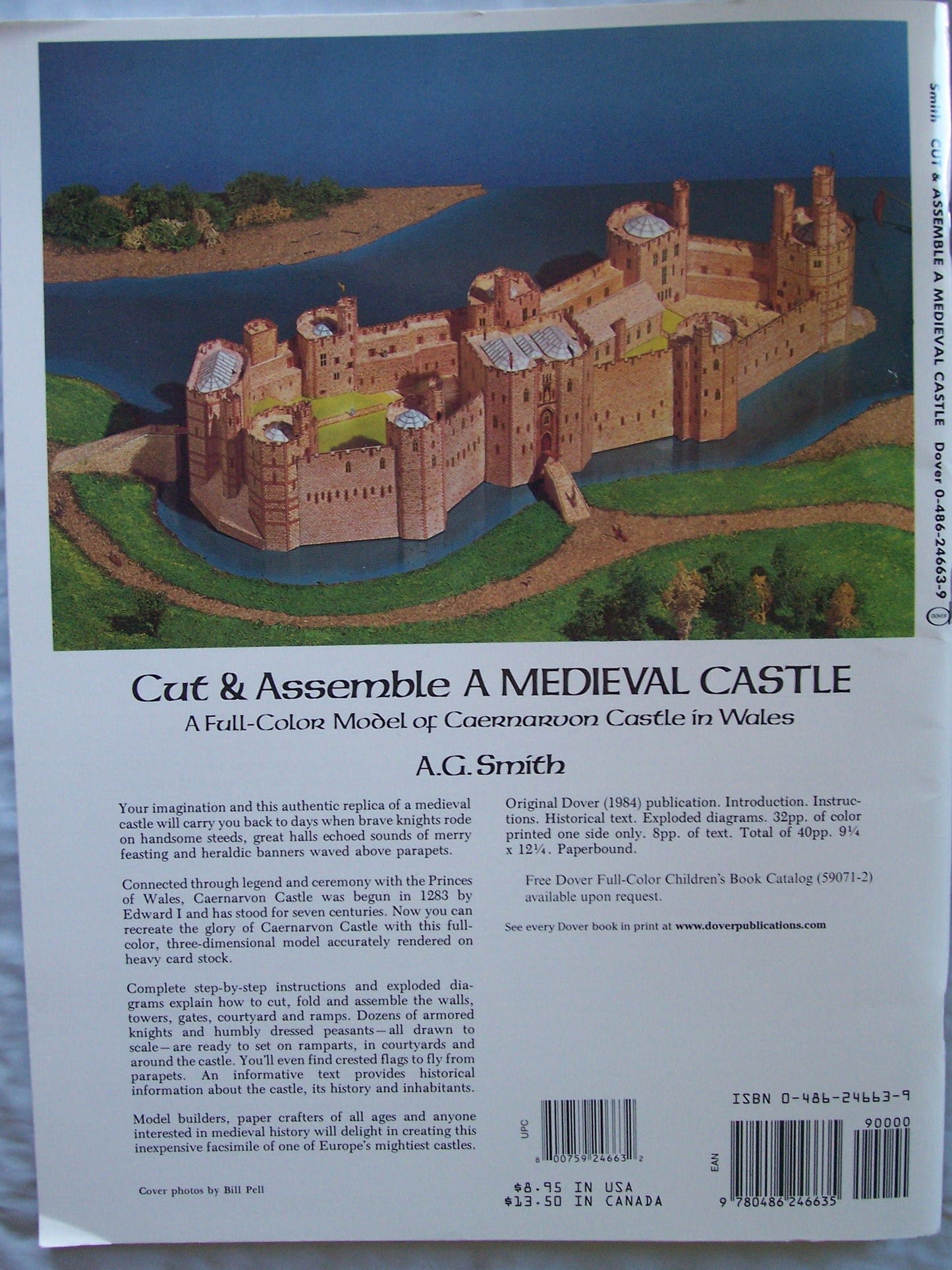 Cut & Assemble a Medieval Castle: A Full-Color Model of Caer