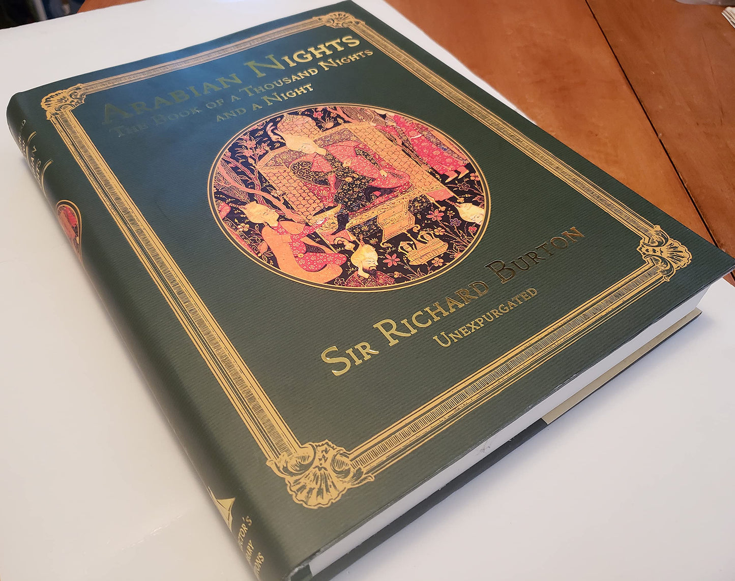 Arabian Nights: The Book of a Thousand Nights and a Night (Unexpurgated)