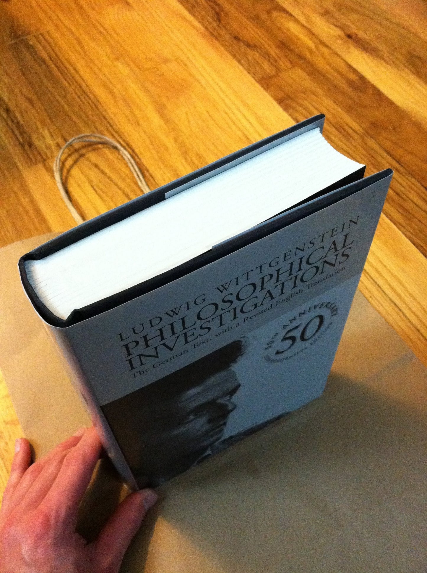 Philosophical Investigations: The German Text, with a Revised English Translation 50th Anniversary Commemorative Edition
