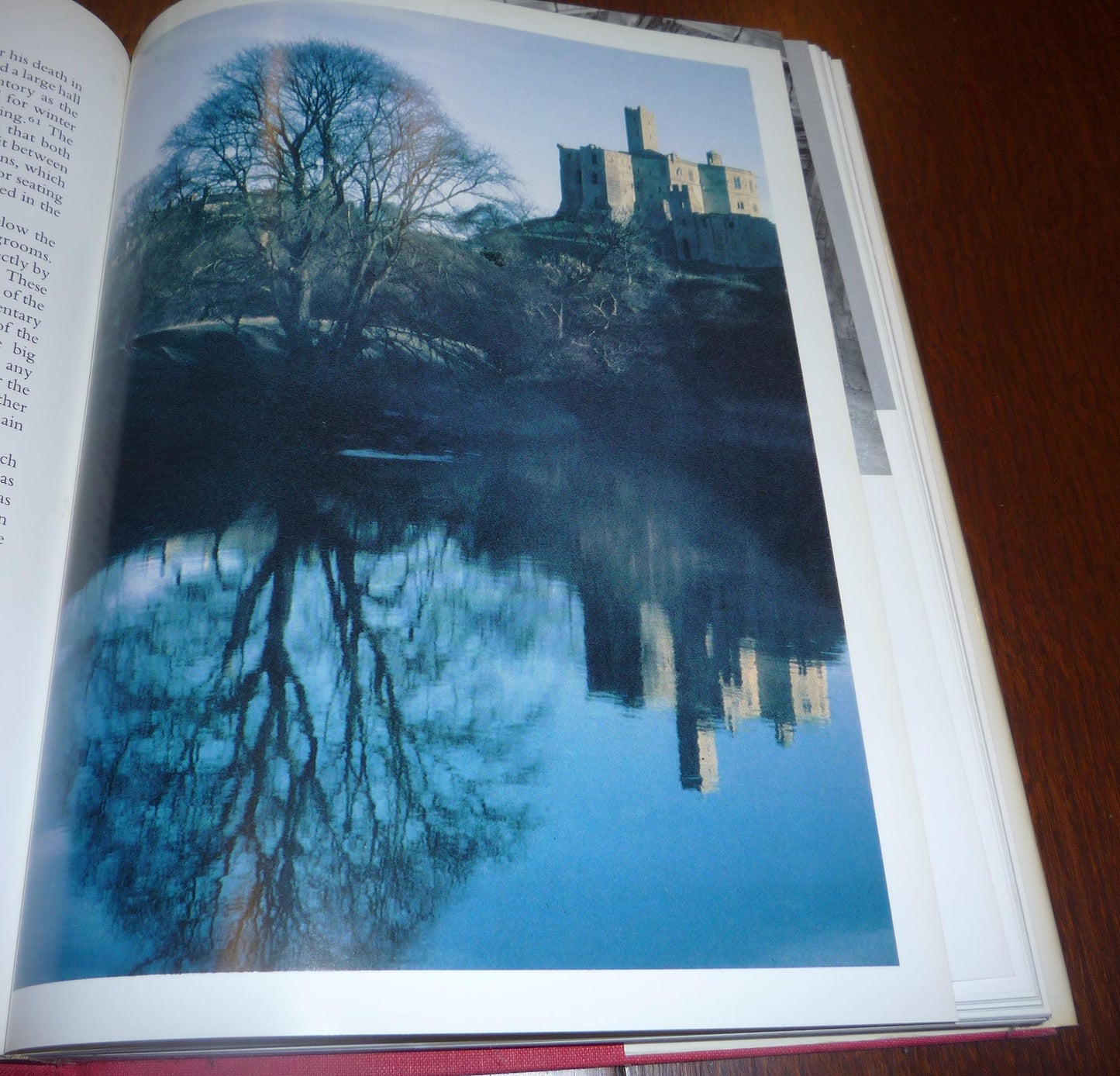 Life in the English Country House: A Social and Architectural History