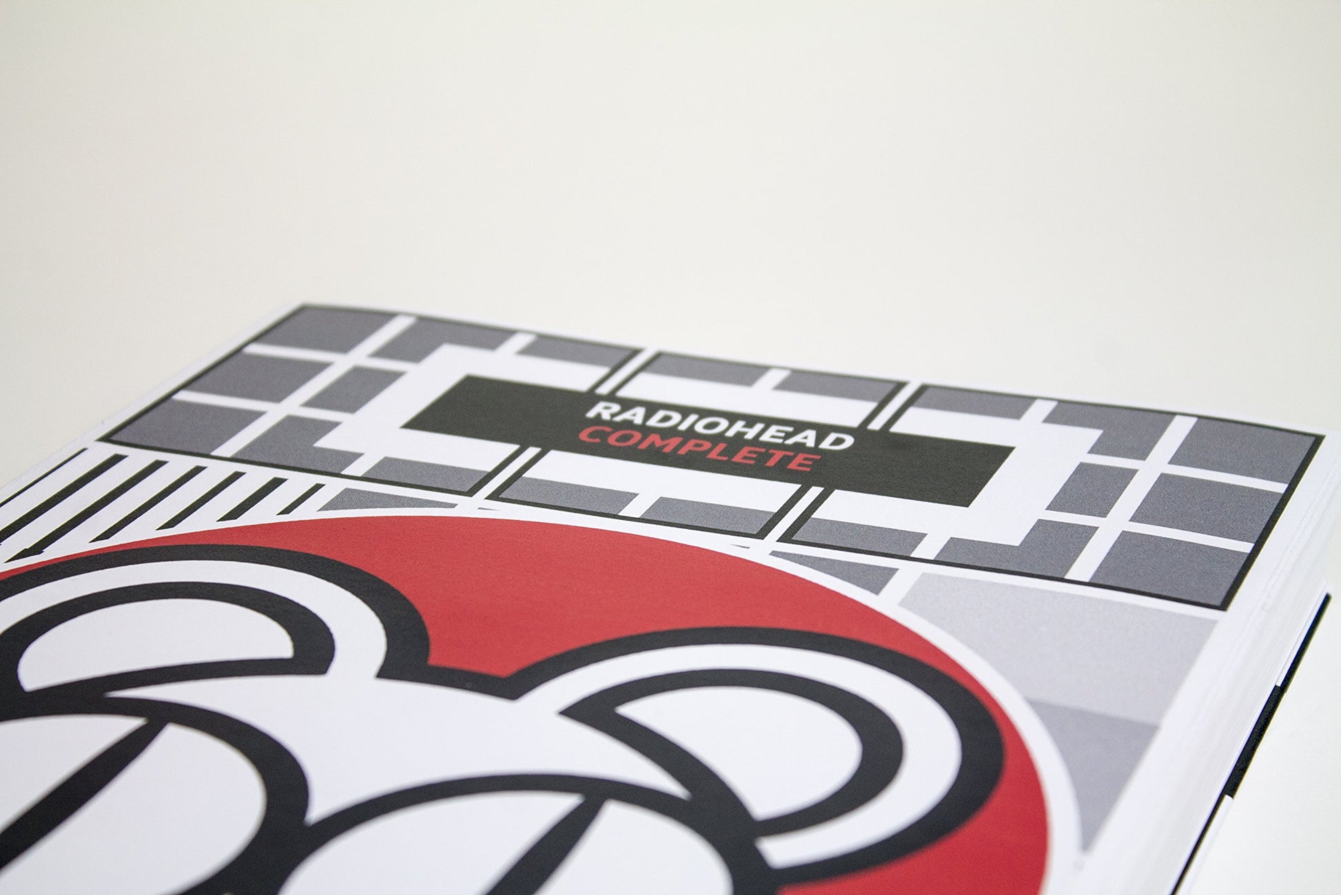 Radiohead Complete: Lyrics & Chords (Faber Edition)