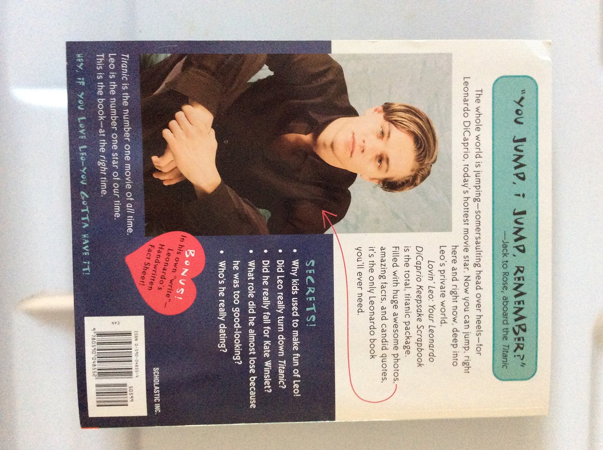 Lovin' Leo: Your Leonardo Dicaprio Keepsake Scrapbook