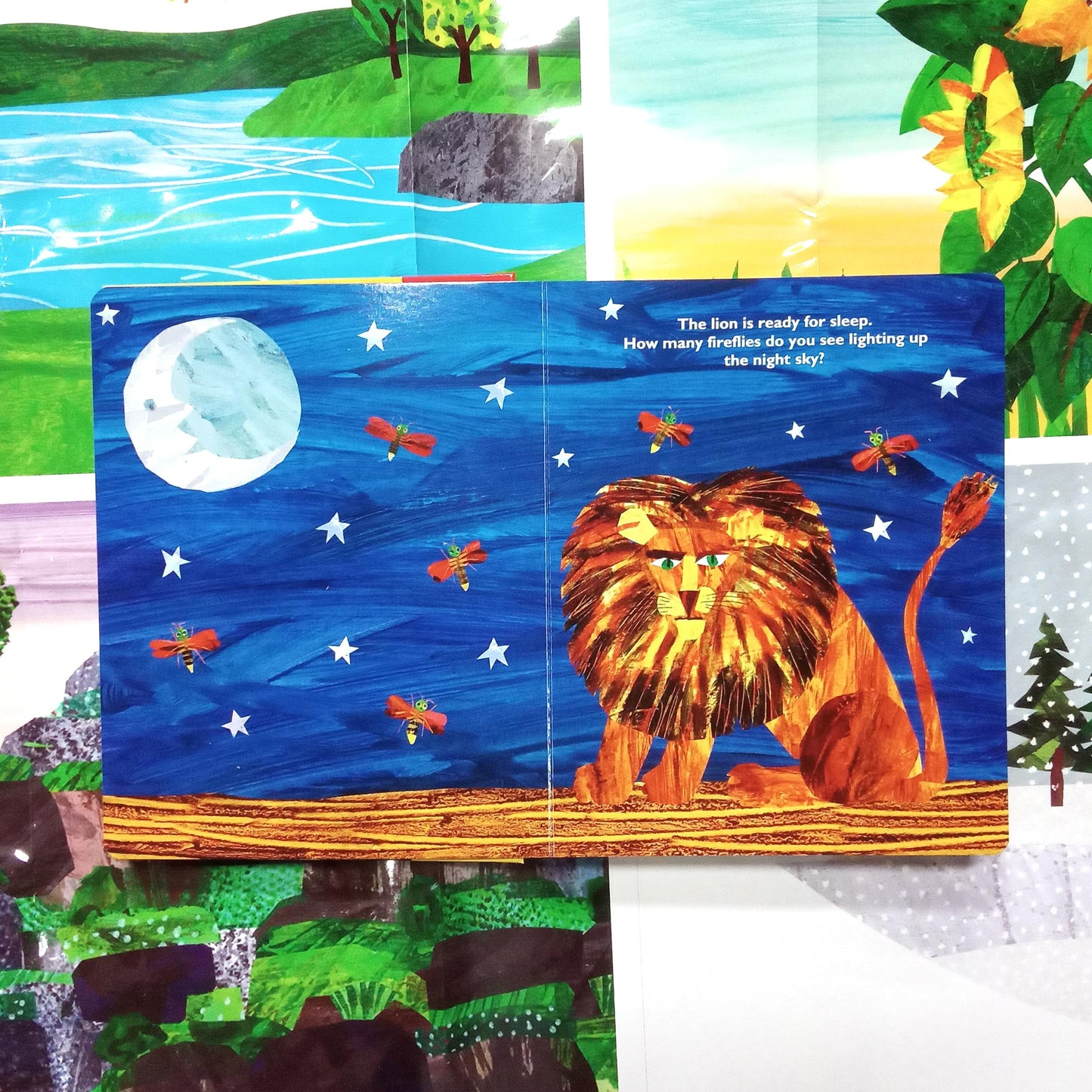 The World of Eric Carle My Busy Books - Storybook, 10 figurines, playmat