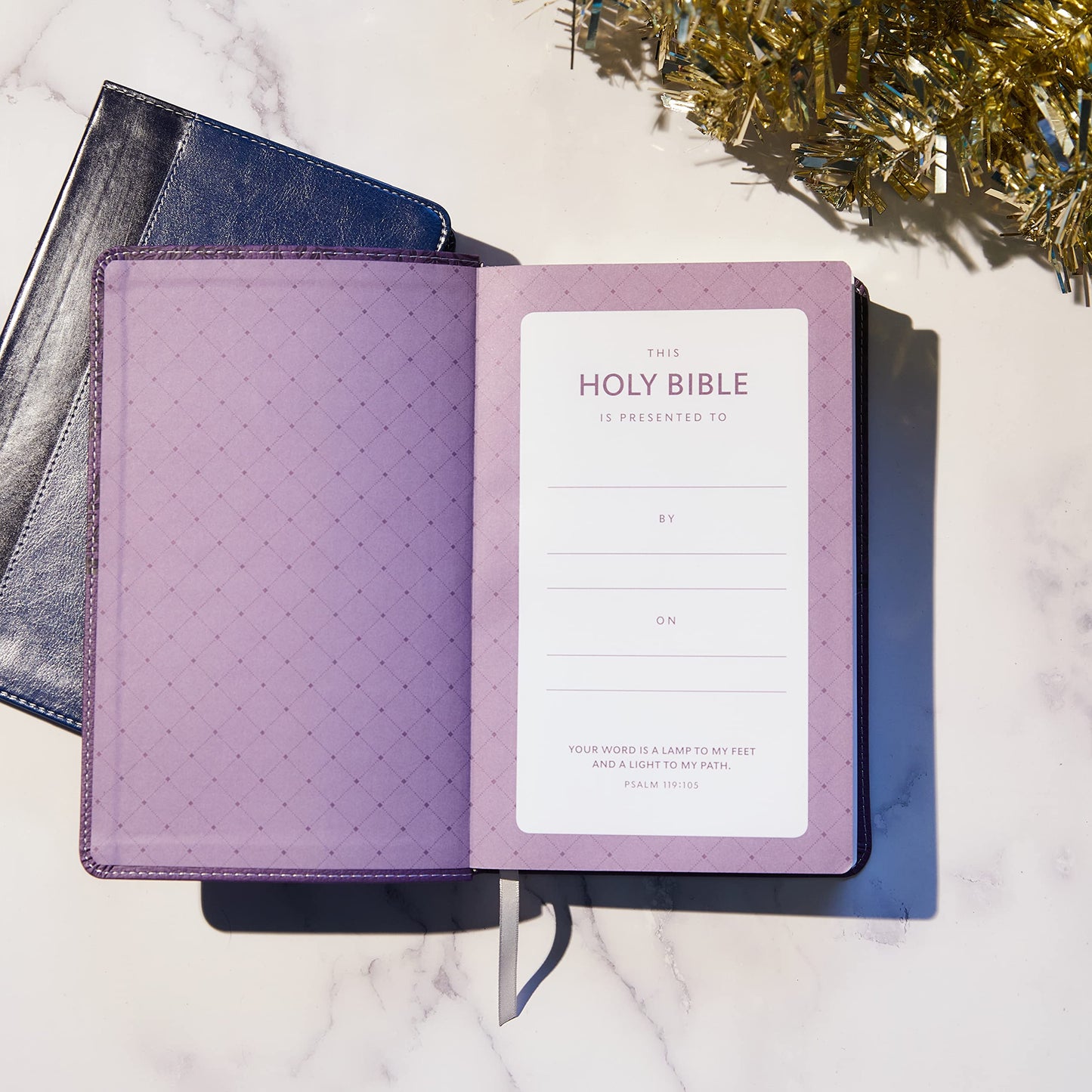 NKJV Deluxe Gift Bible, Leathersoft, Pink, Red Letter