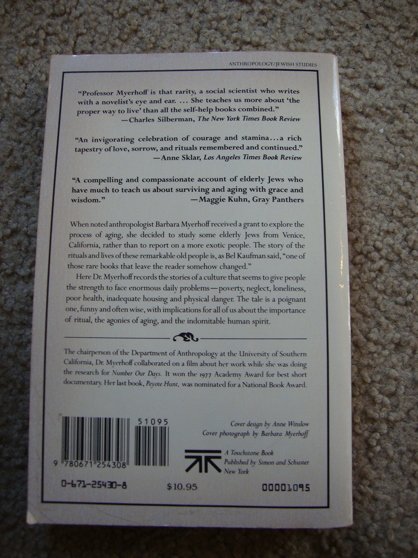 Number Our Days: A Triumph of Continuity and Culture Among Jewish Old People in an Urban Ghetto