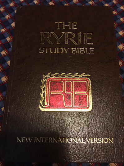 Ryrie Study Bible With Introductions, Annotations, Outlines, Marginal References