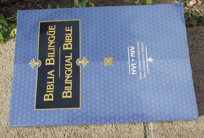 NVI-NIV Bible Biblia Bilingue (Spanish and English Edition)