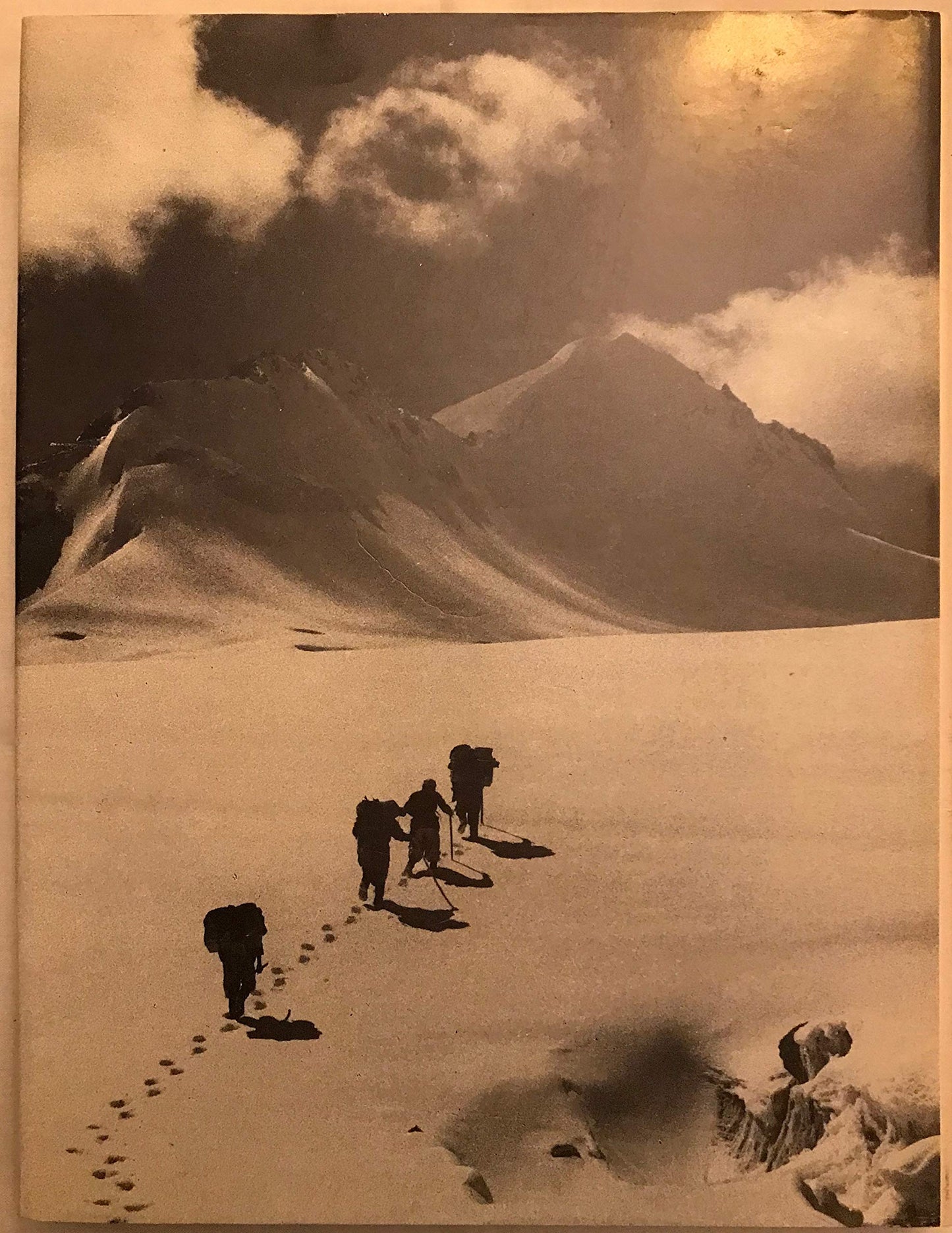 The Last Nomad: One Man's Forty Year Adventure in the World'