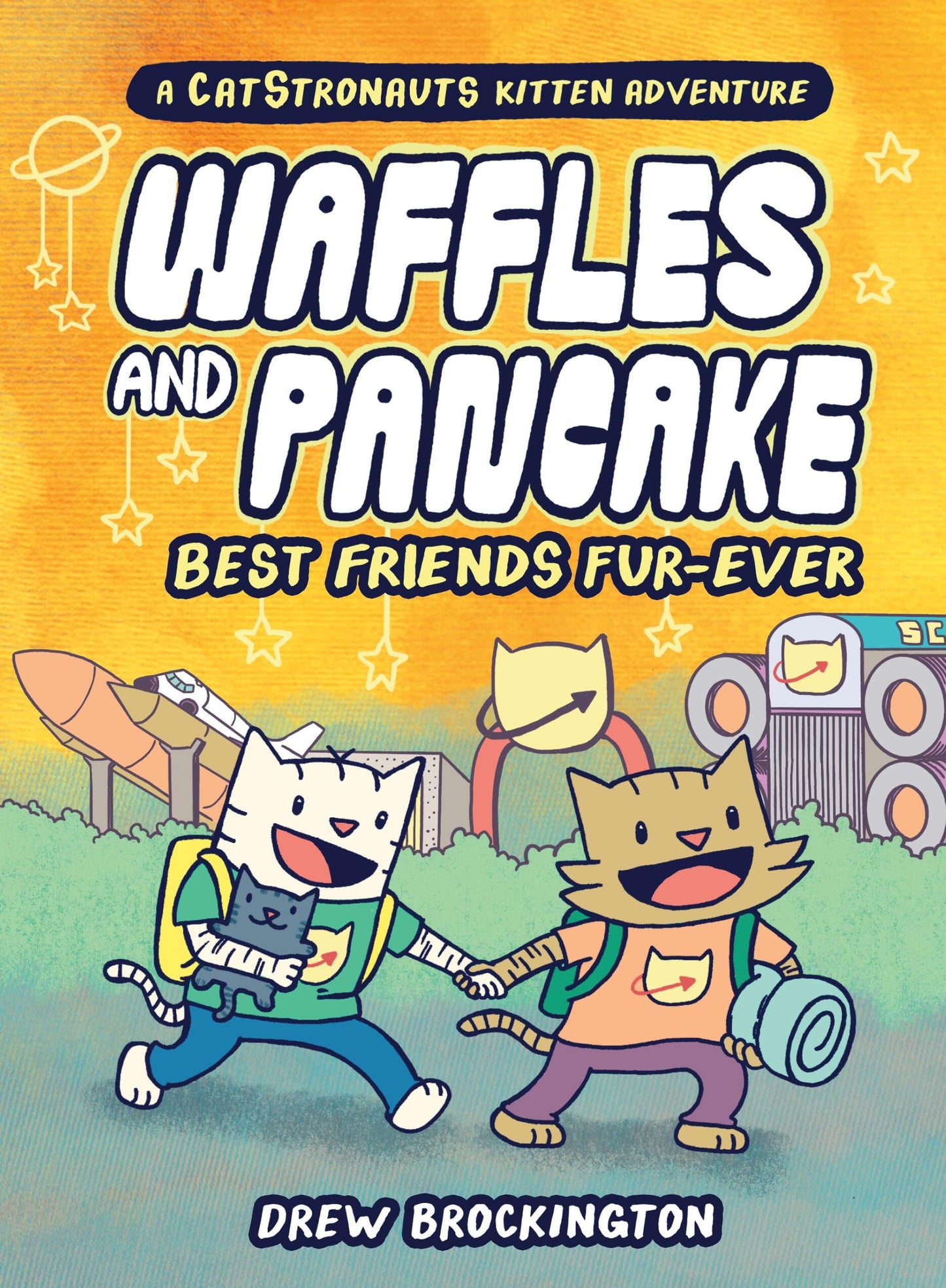 Waffles and Pancake: Best Friends Fur-Ever (A Graphic Novel) (Waffles and Pancake, 4)