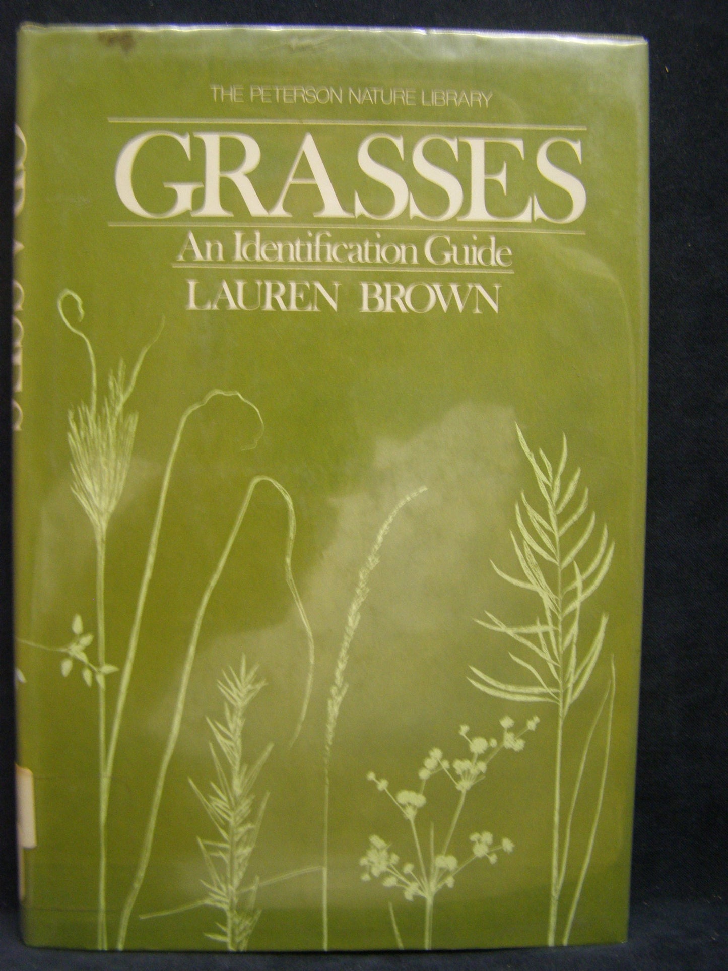 Grasses: An Identification Guide (Peterson Nature Series), 1