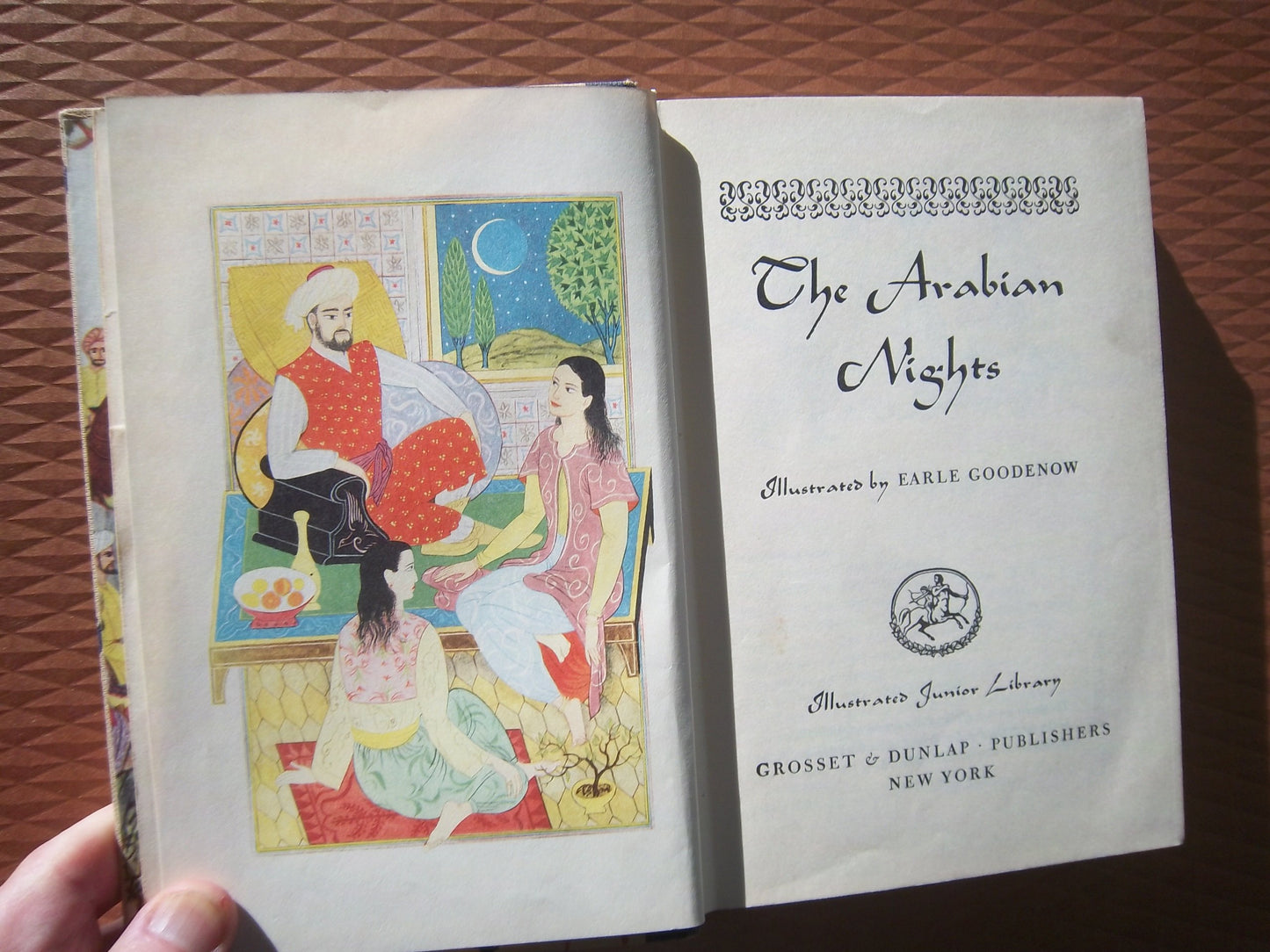 The Arabian Nights (Illustrated Junior Library)