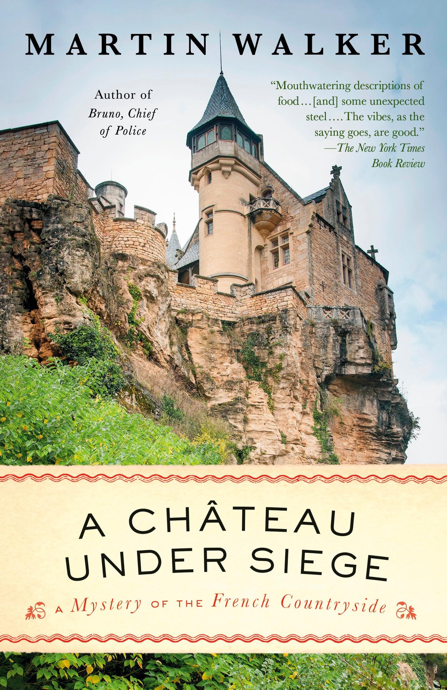 A Chateau Under Siege: A Bruno, Chief of Police Novel (Bruno, Chief of Police Series)