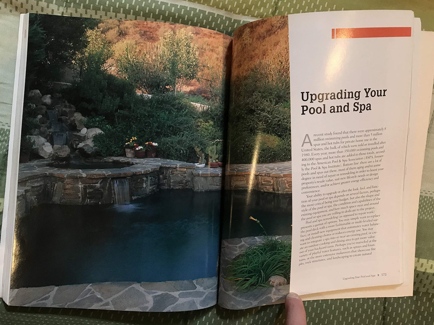 The Complete Guide Maintain Your Pool & Spa: Repair & Upkeep Made Easy (Black & Decker Home Improvement Library)