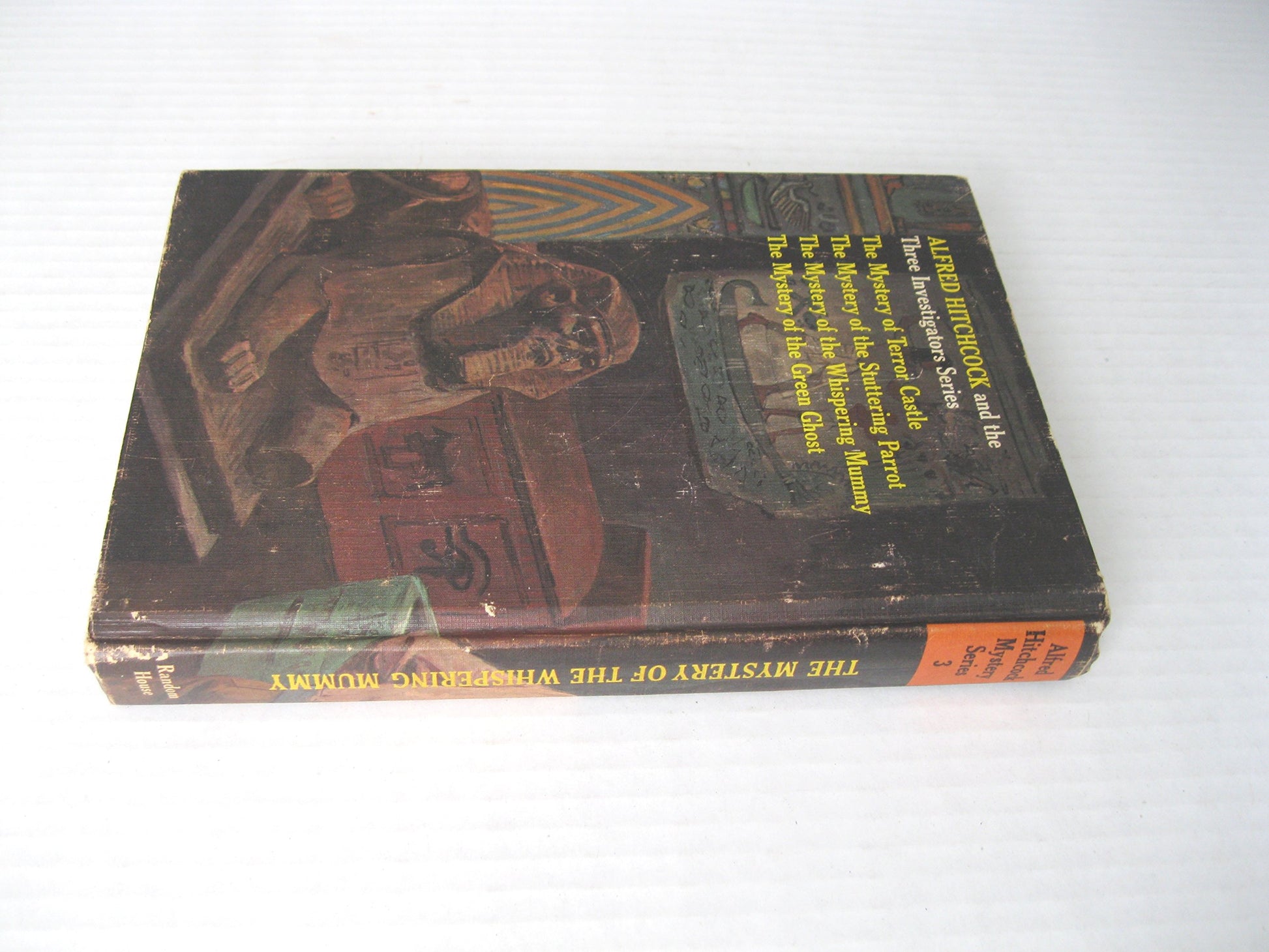 Alfred Hitchcock and the Three Investigators in The Mystery of the Whispering Mummy