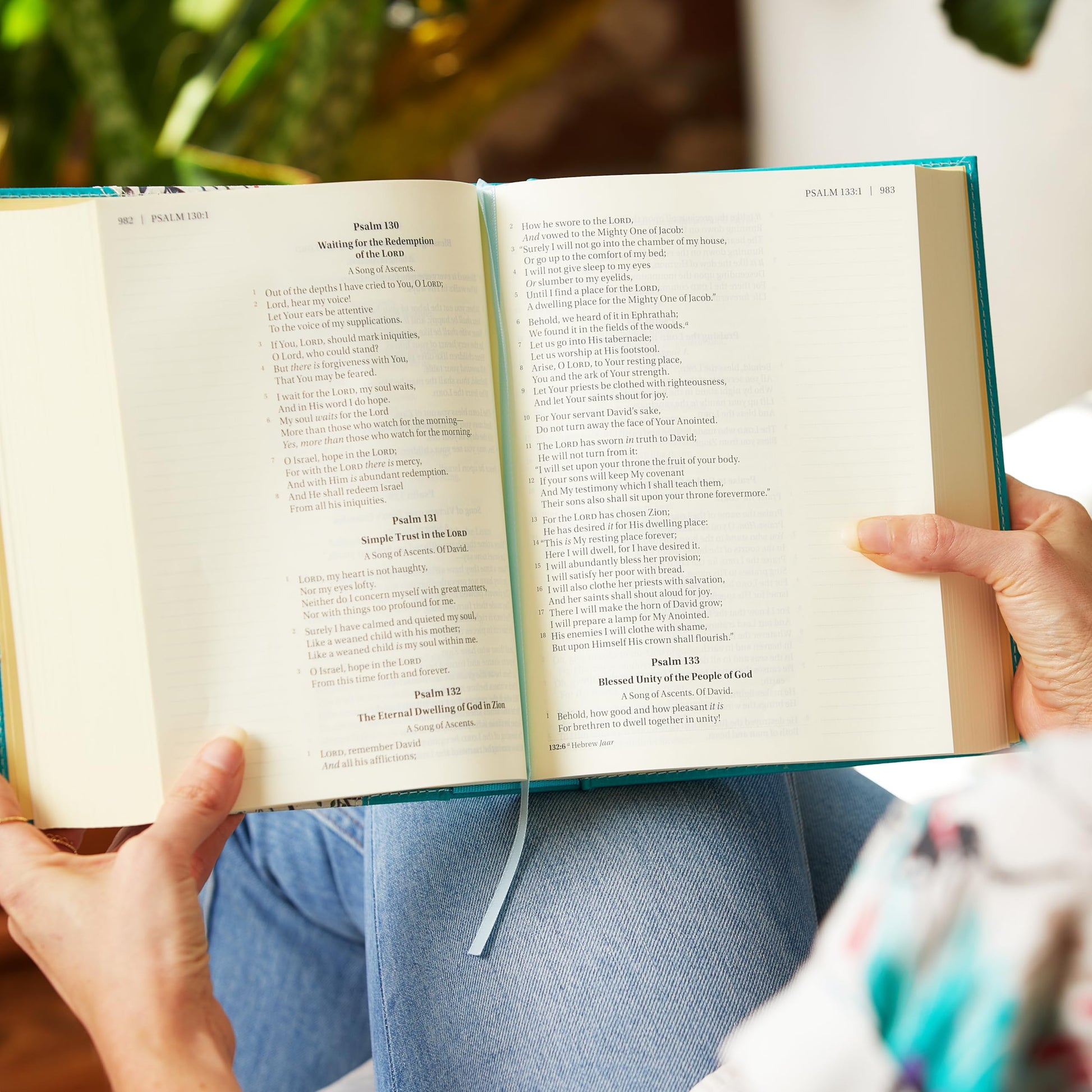 NKJV, Journal the Word Bible, Large Print: Reflect, Journal or Create Art Next to Your Favorite Verses (Stone Leathersoft over board, Red Letter)