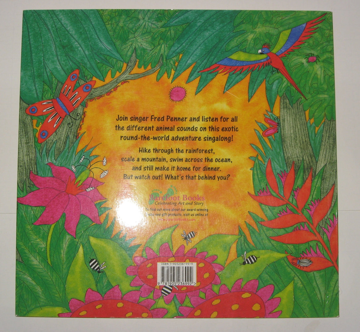 Walking Through the Jungle PB w/ Music CD (Sing Along With Fred Penner)