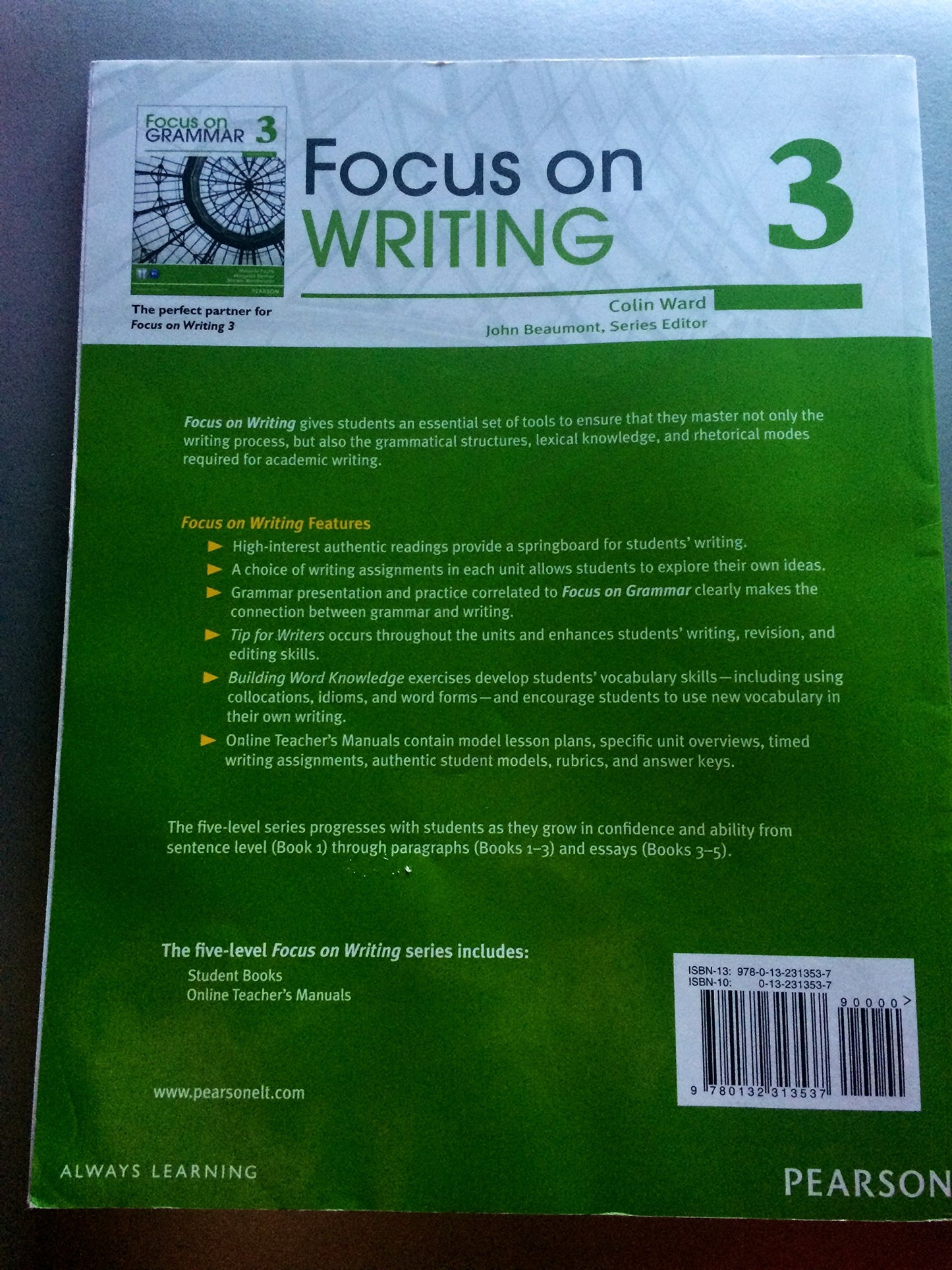 FOCUS ON WRITING 3 BOOK 231353 by Ward, Colin