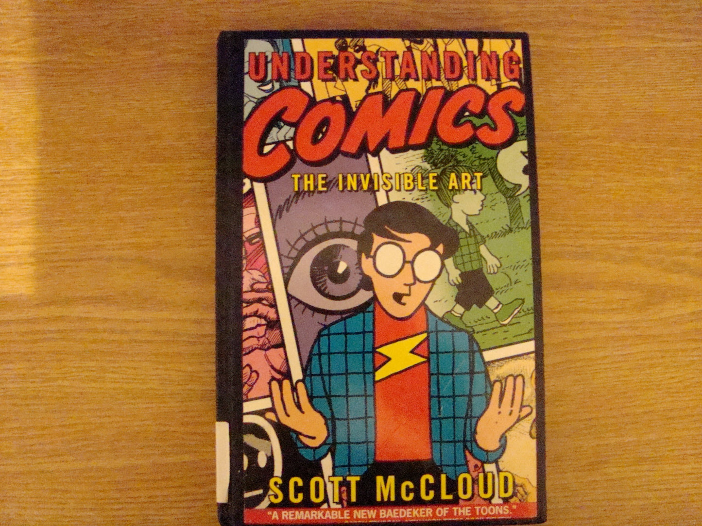 Understanding Comics by McCloud, Scott