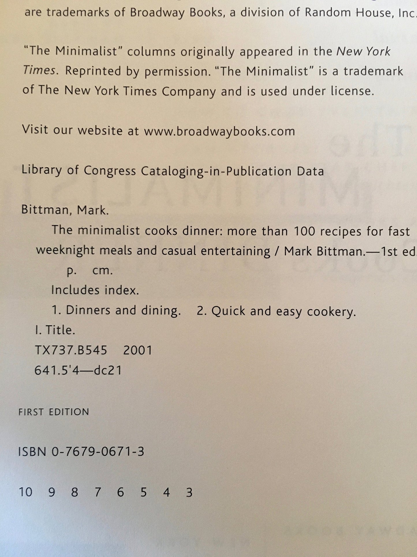 The Minimalist Cooks Dinner: More Than 100 Recipes for Fast Weeknight Meals and Casual Entertaining