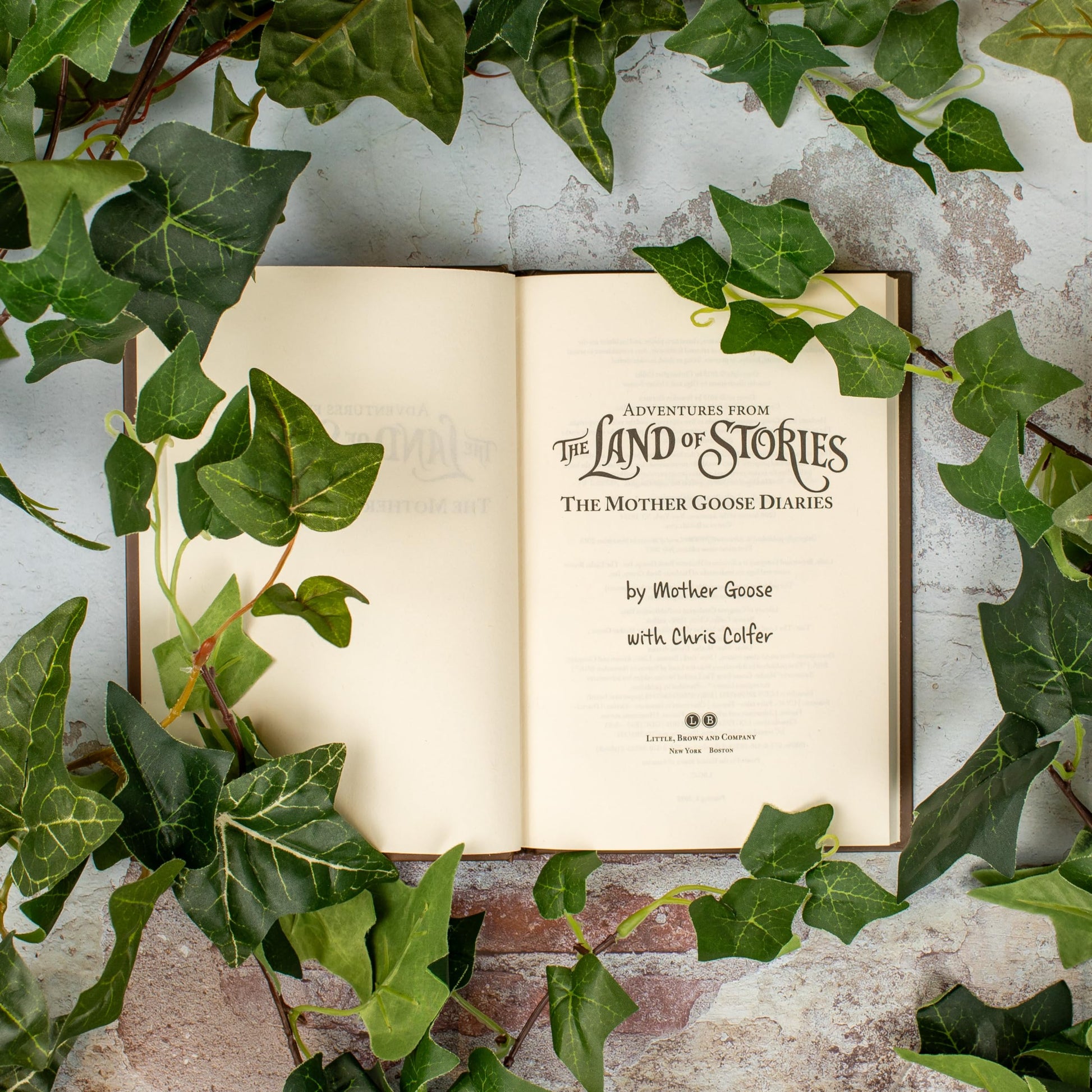Adventures from the Land of Stories: The Mother Goose Diaries