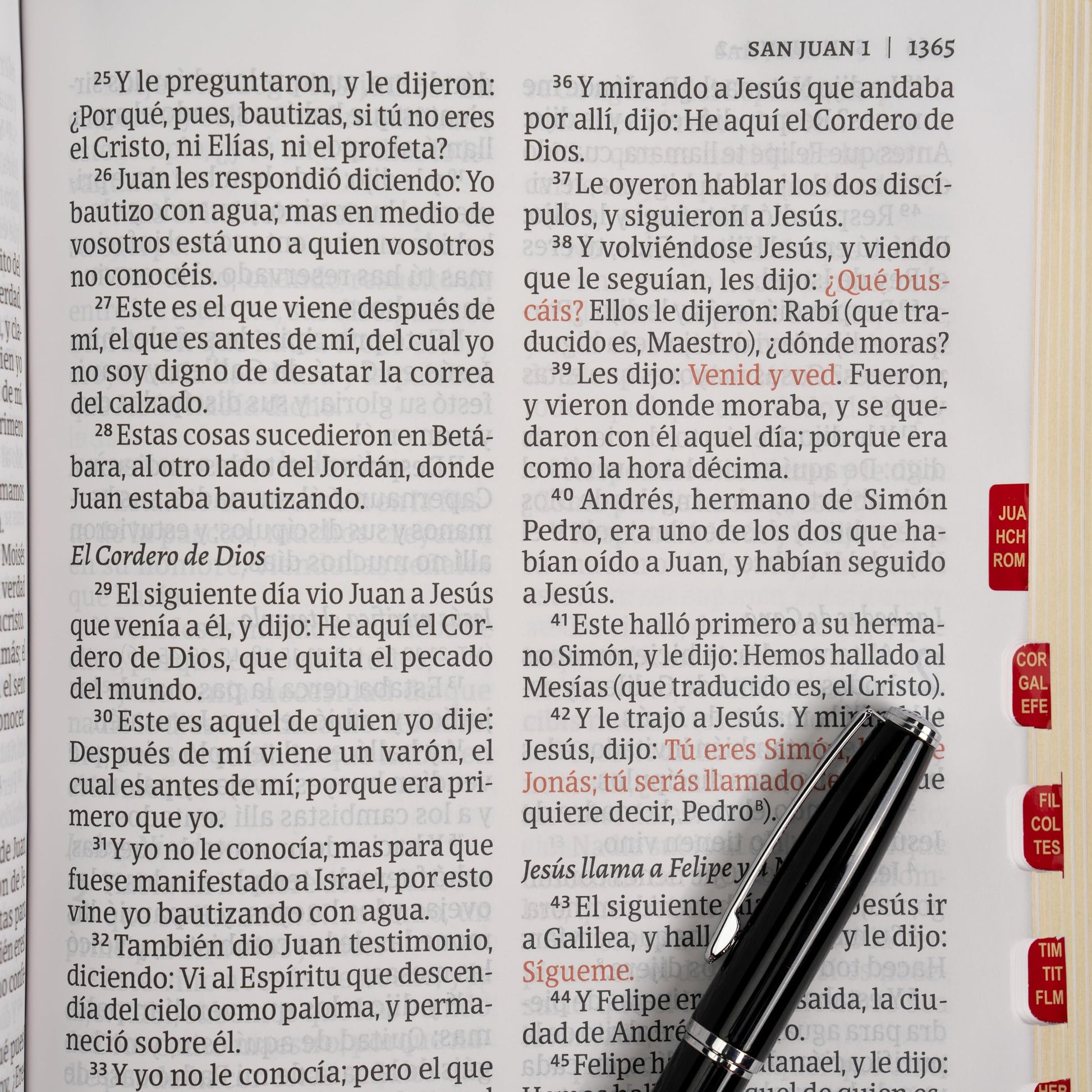 RVR 1960 Biblia letra gigante, negro imitacin piel con ndice (Edicin 2023): Santa Biblia (Spanish Edition)