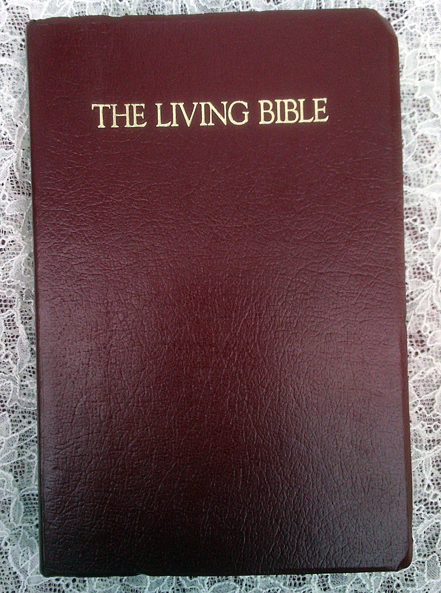 The Living Bible: Deluxe Award Edition (Burgundy Leatherette)