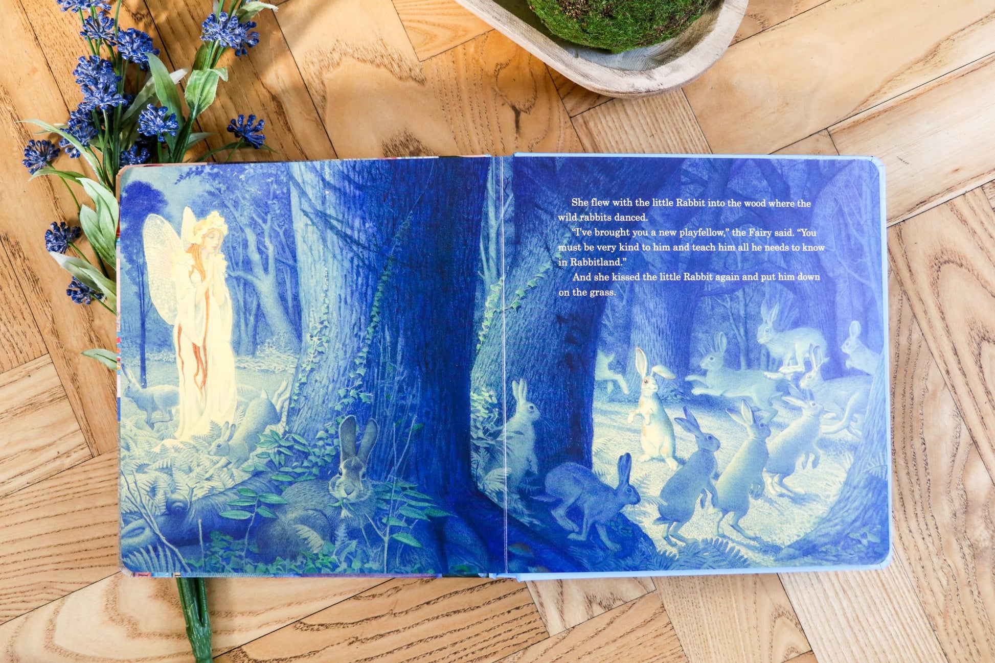 The Velveteen Rabbit Oversized Padded Board Book: The Classic Edition