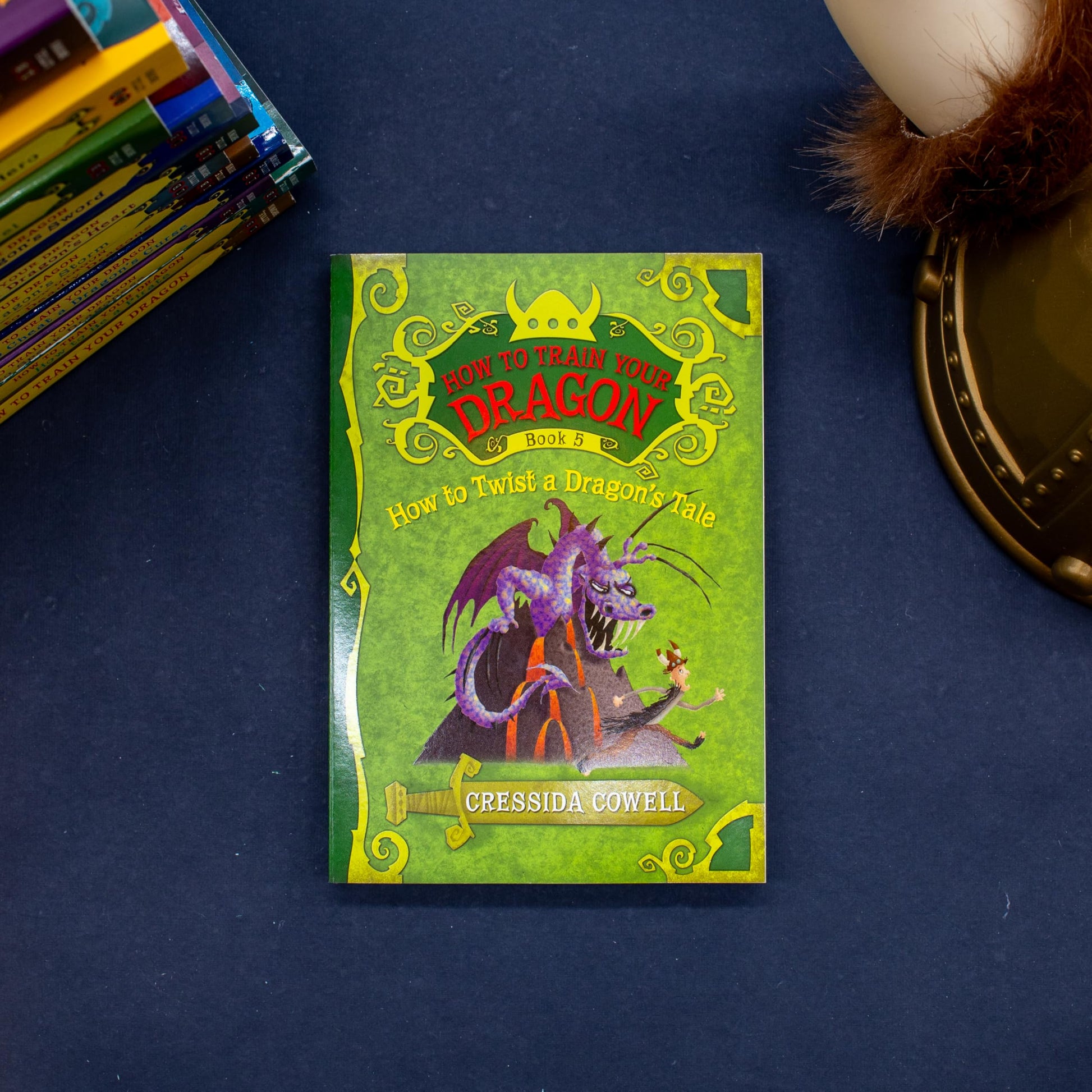 How to Train Your Dragon: How to Twist a Dragon's Tale (How to Train Your Dragon, 5)