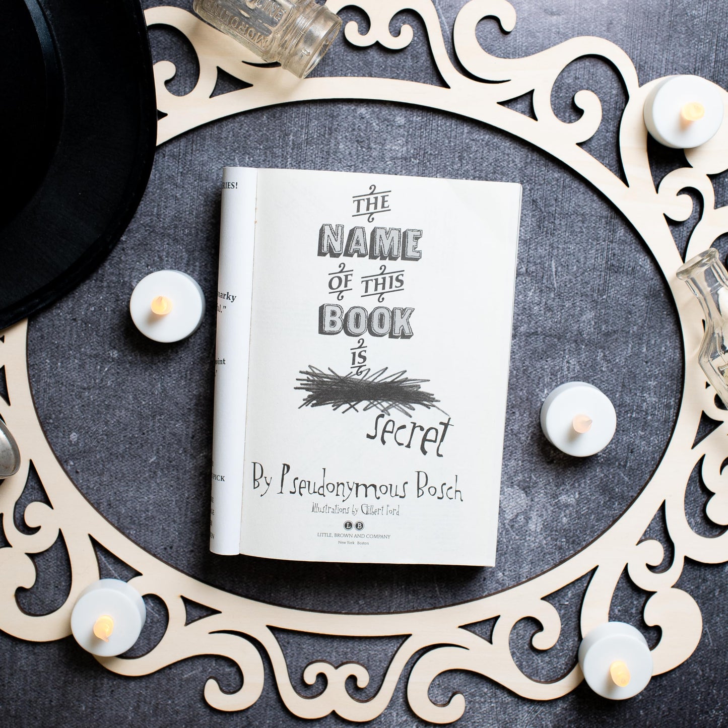 The Name of this Book Is Secret (The Secret Series, Book 1)