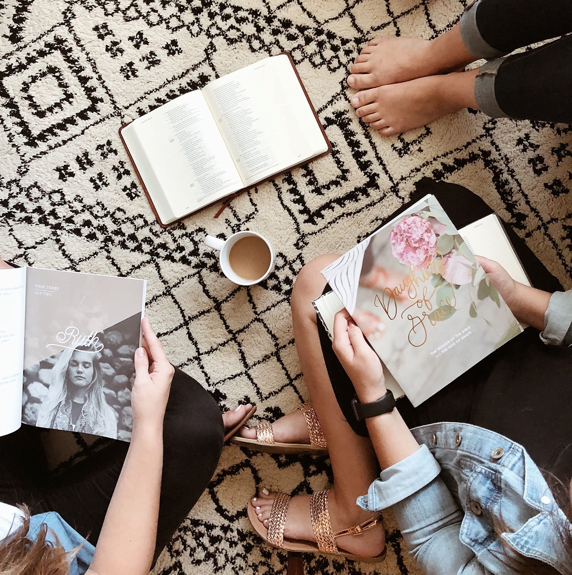 Daughters of Grace: The Women of the Bible and the God of Grace